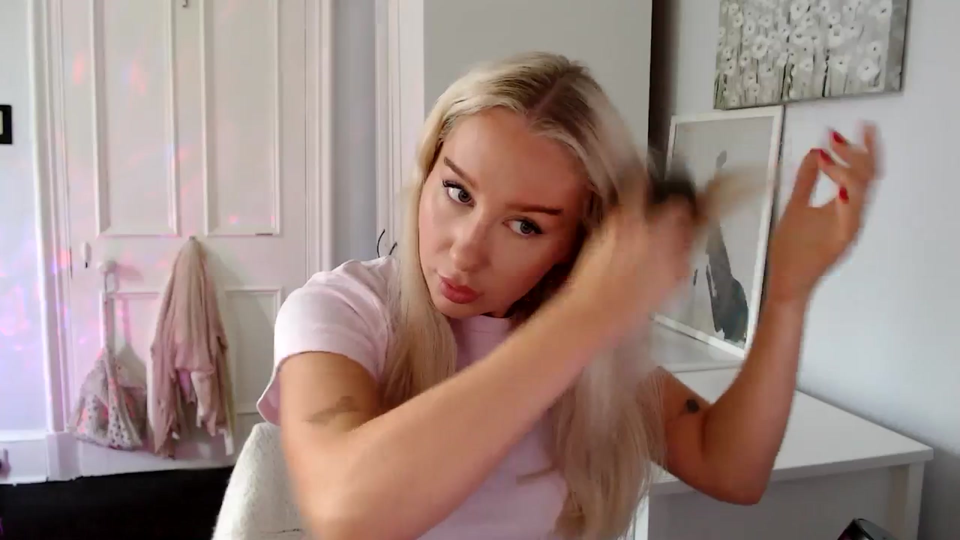 Gallery image thumbnail from British_Cutie's myfreecams stream on, 06/17/2025, 08:56 image 17 of 20