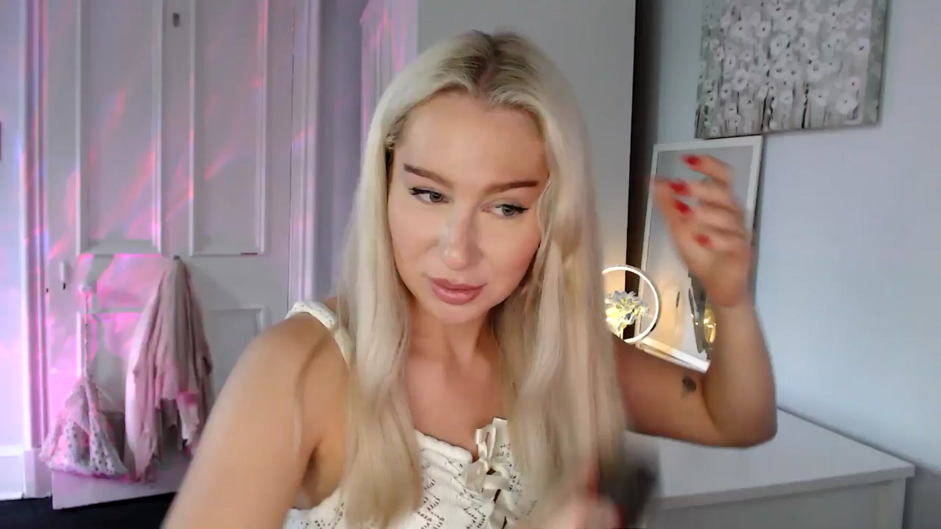 Gallery image thumbnail from British_Cutie's myfreecams stream on, 06/17/2025, 18:56 image 18 of 20