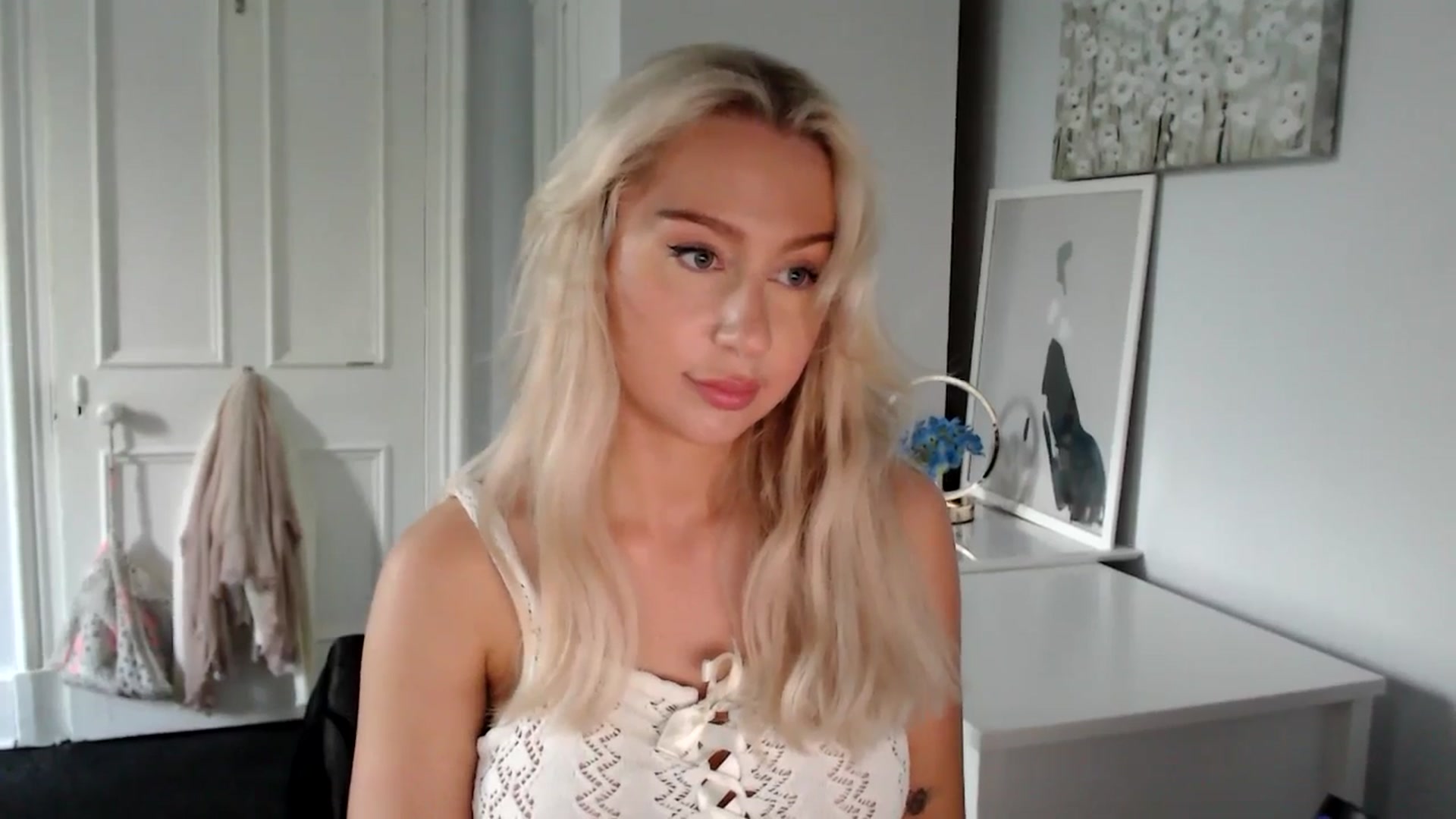 Gallery image thumbnail from British_Cutie's myfreecams stream on, 06/17/2025, 19:30 image 15 of 20