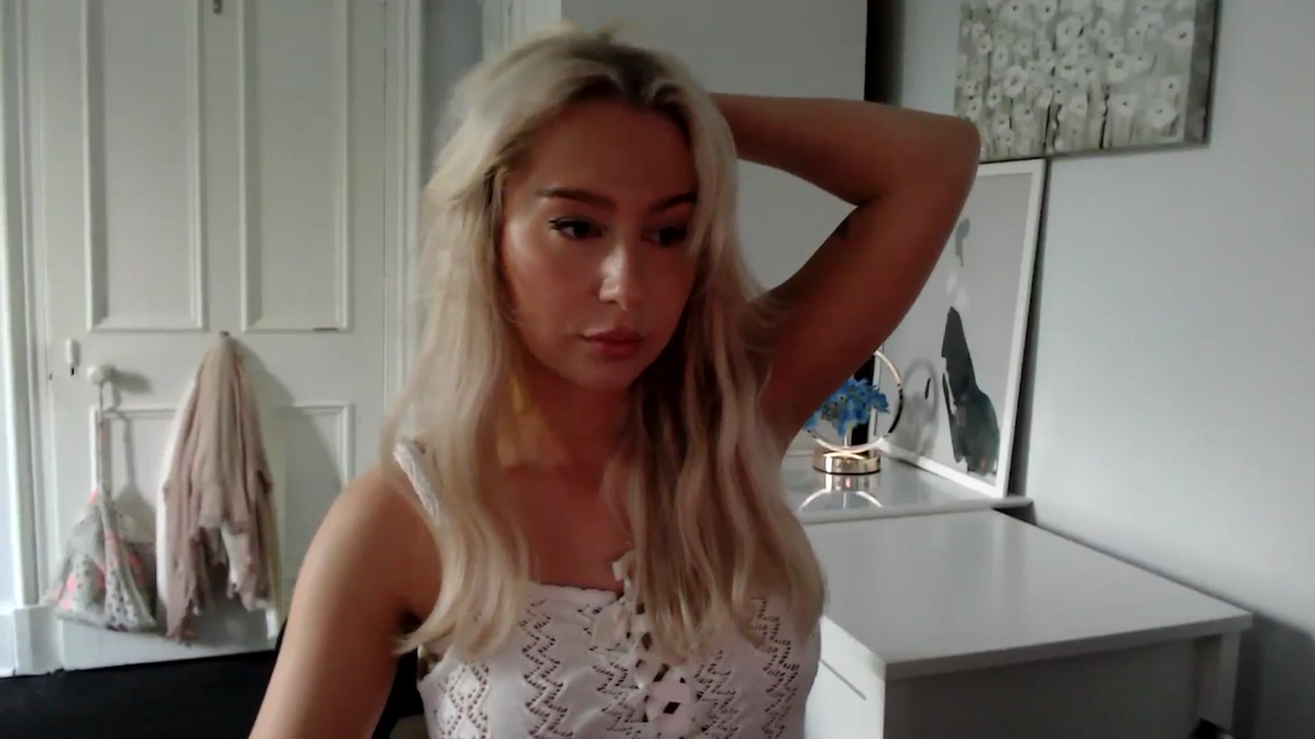 Gallery image thumbnail from British_Cutie's myfreecams stream on, 06/17/2025, 19:30 image 14 of 20
