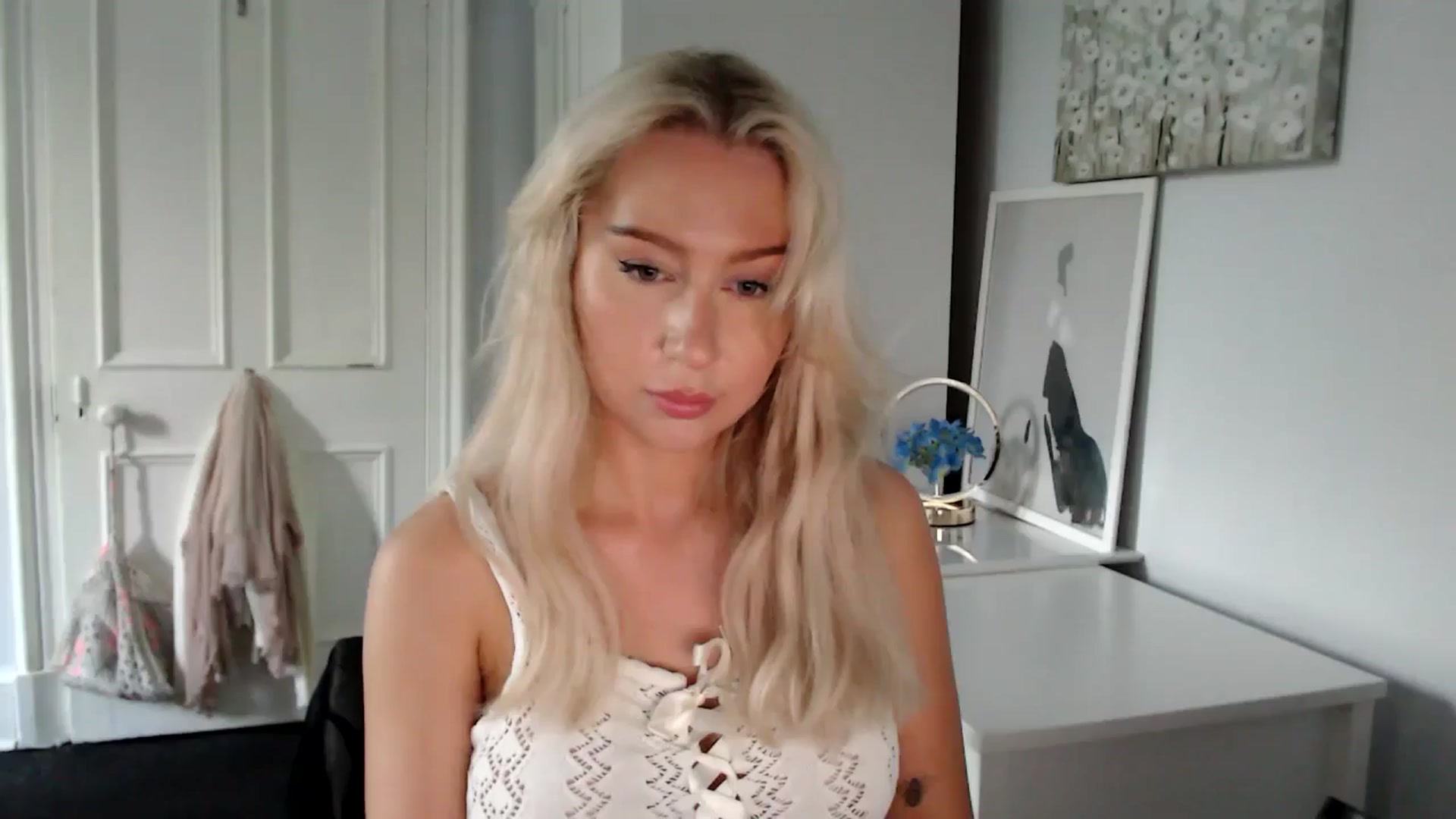 Gallery image thumbnail from British_Cutie's myfreecams stream on, 06/17/2025, 19:30 image 18 of 20