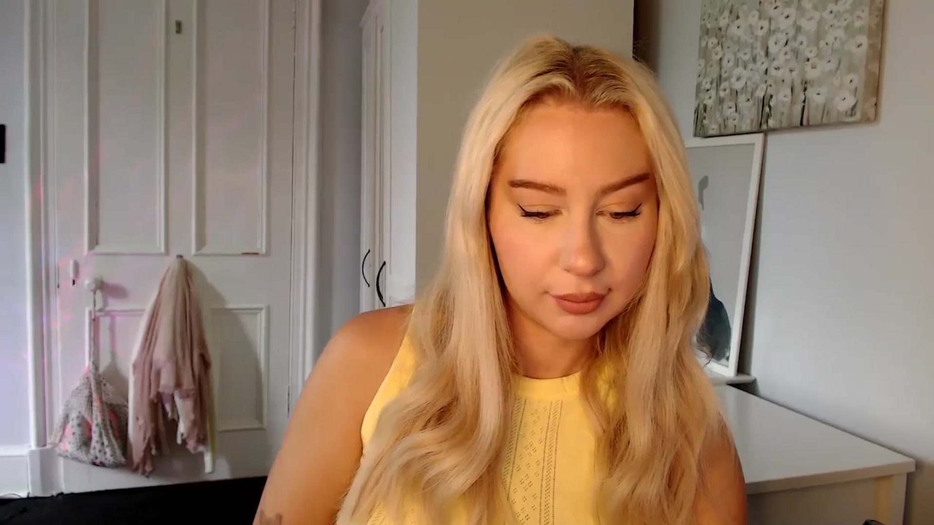 Gallery image thumbnail from British_Cutie's myfreecams stream on, 06/18/2025, 11:01 image 6 of 20