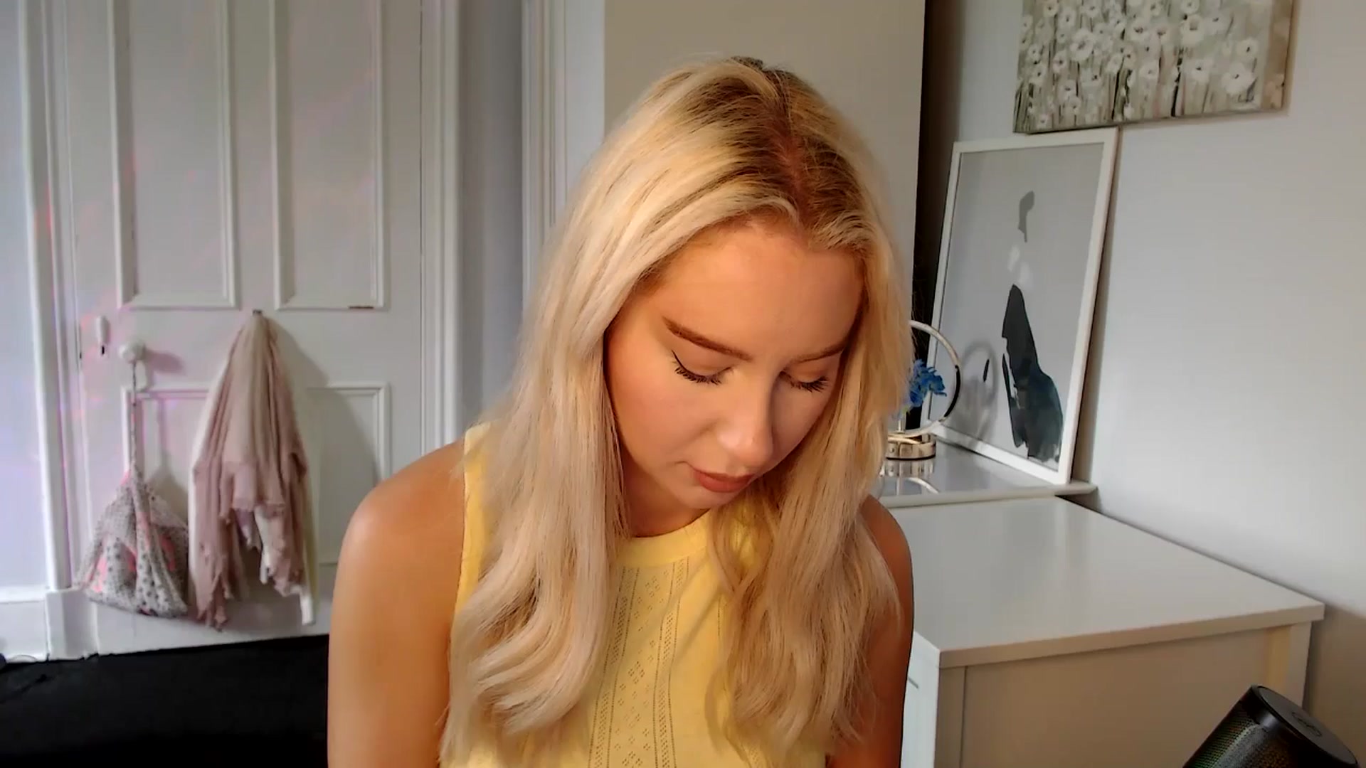 Gallery image thumbnail from British_Cutie's myfreecams stream on, 06/18/2025, 11:01 image 1 of 20