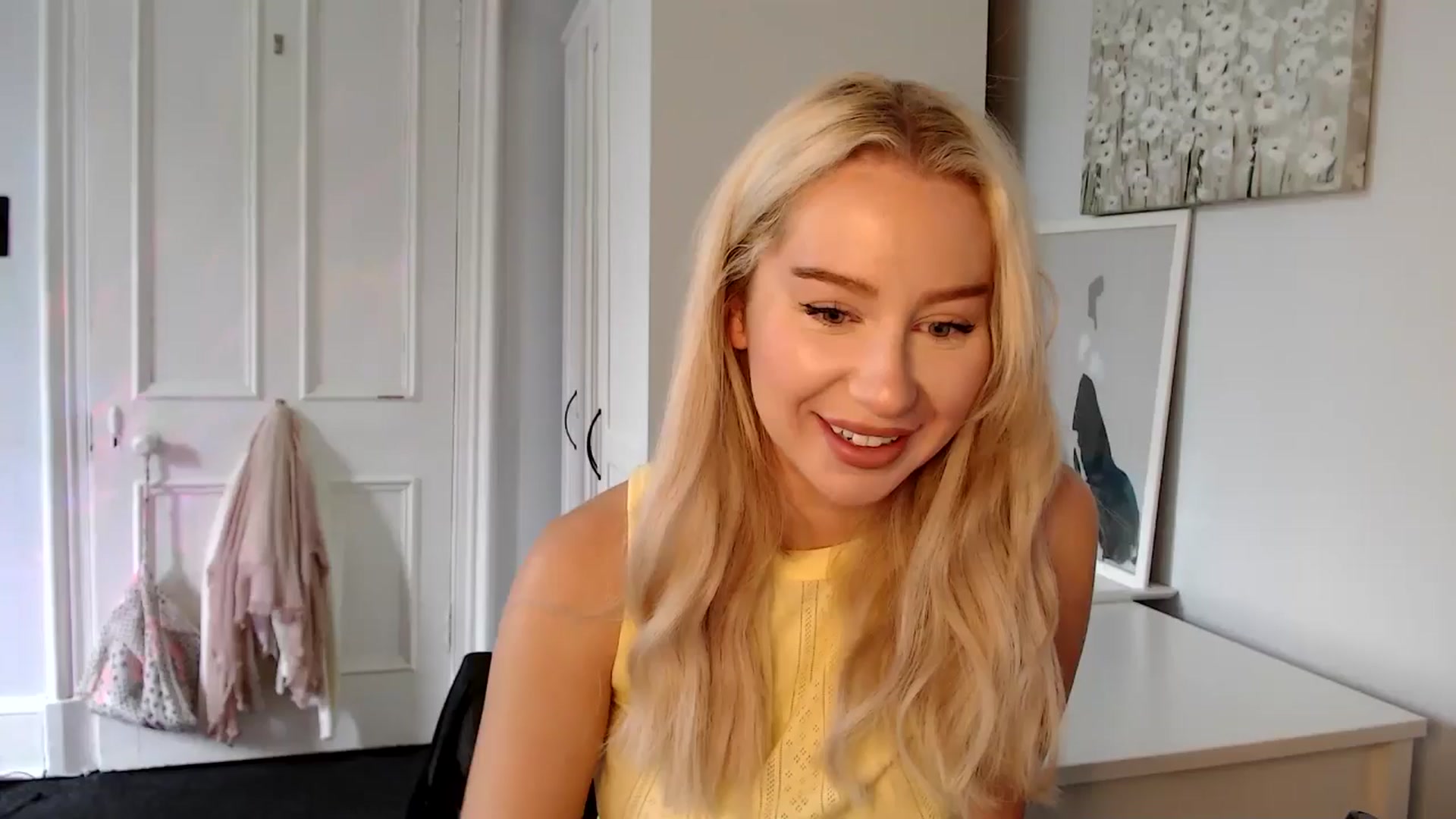Gallery image thumbnail from British_Cutie's myfreecams stream on, 06/18/2025, 11:01 image 17 of 20