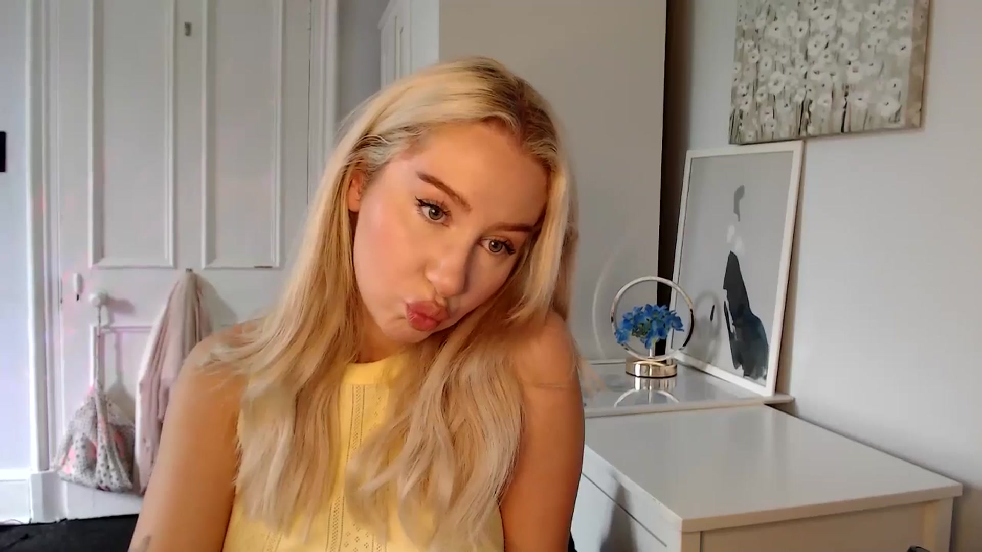 Gallery image thumbnail from British_Cutie's myfreecams stream on, 06/18/2025, 11:01 image 15 of 20