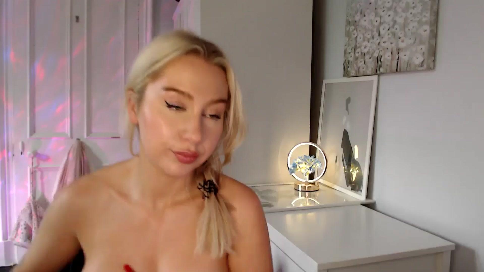 Gallery image thumbnail from British_Cutie's myfreecams stream on, 06/18/2025, 18:48 image 8 of 20