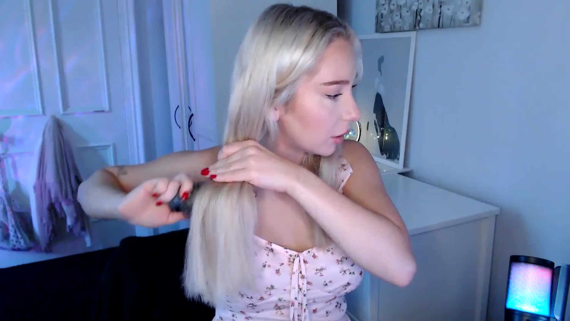 Gallery image thumbnail from British_Cutie's myfreecams stream on, 06/19/2025, 10:09 image 17 of 20