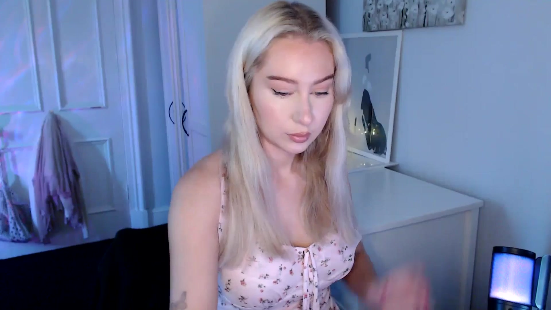 Gallery image thumbnail from British_Cutie's myfreecams stream on, 06/19/2025, 10:09 image 18 of 20