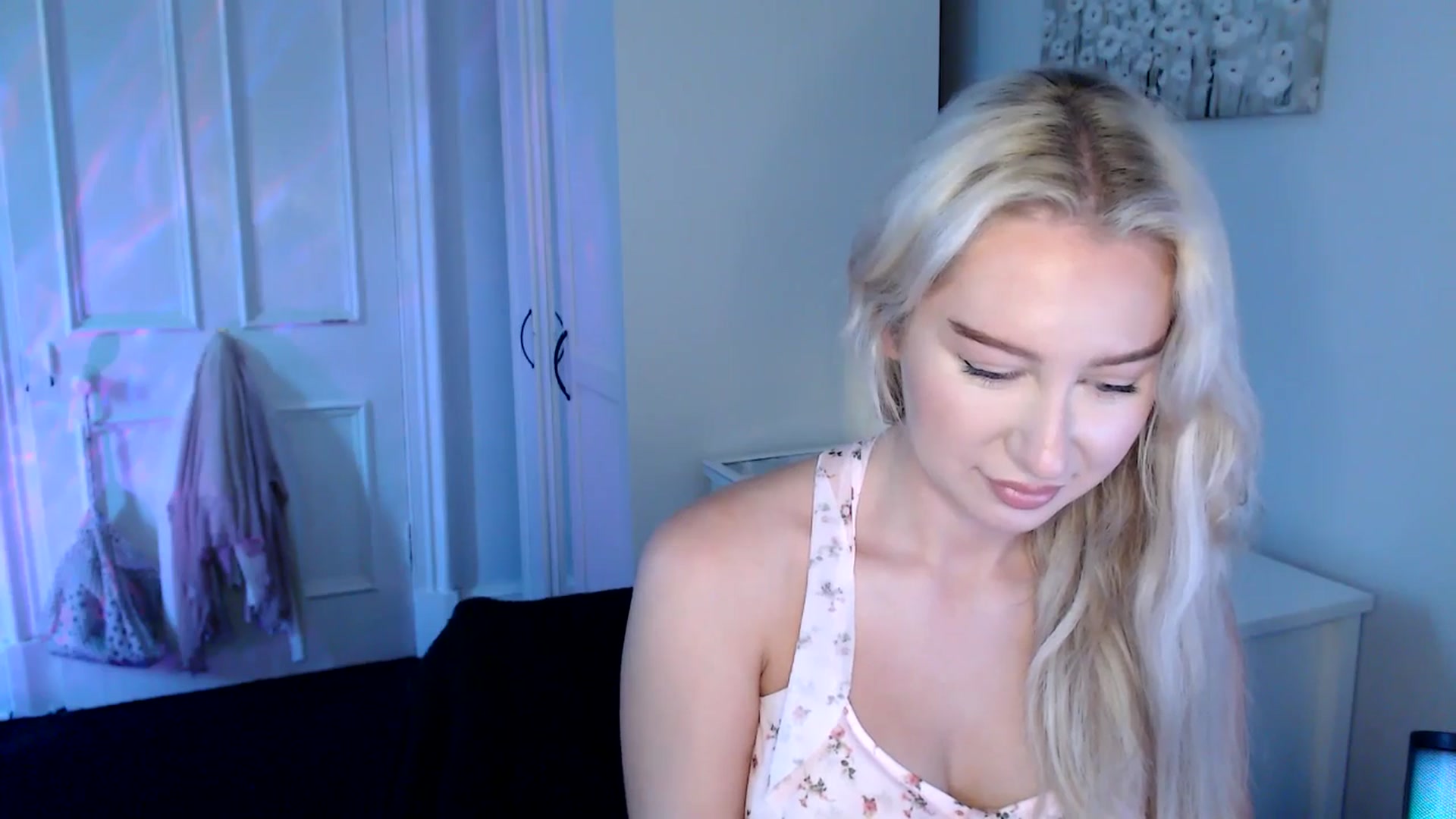 Gallery image thumbnail from British_Cutie's myfreecams stream on, 06/19/2025, 10:31 image 10 of 20