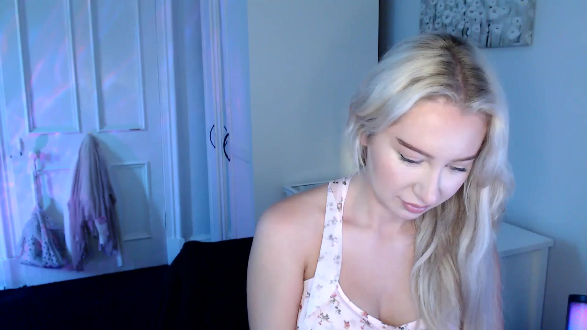 Gallery image thumbnail from British_Cutie's myfreecams stream on, 06/19/2025, 10:31 image 9 of 20