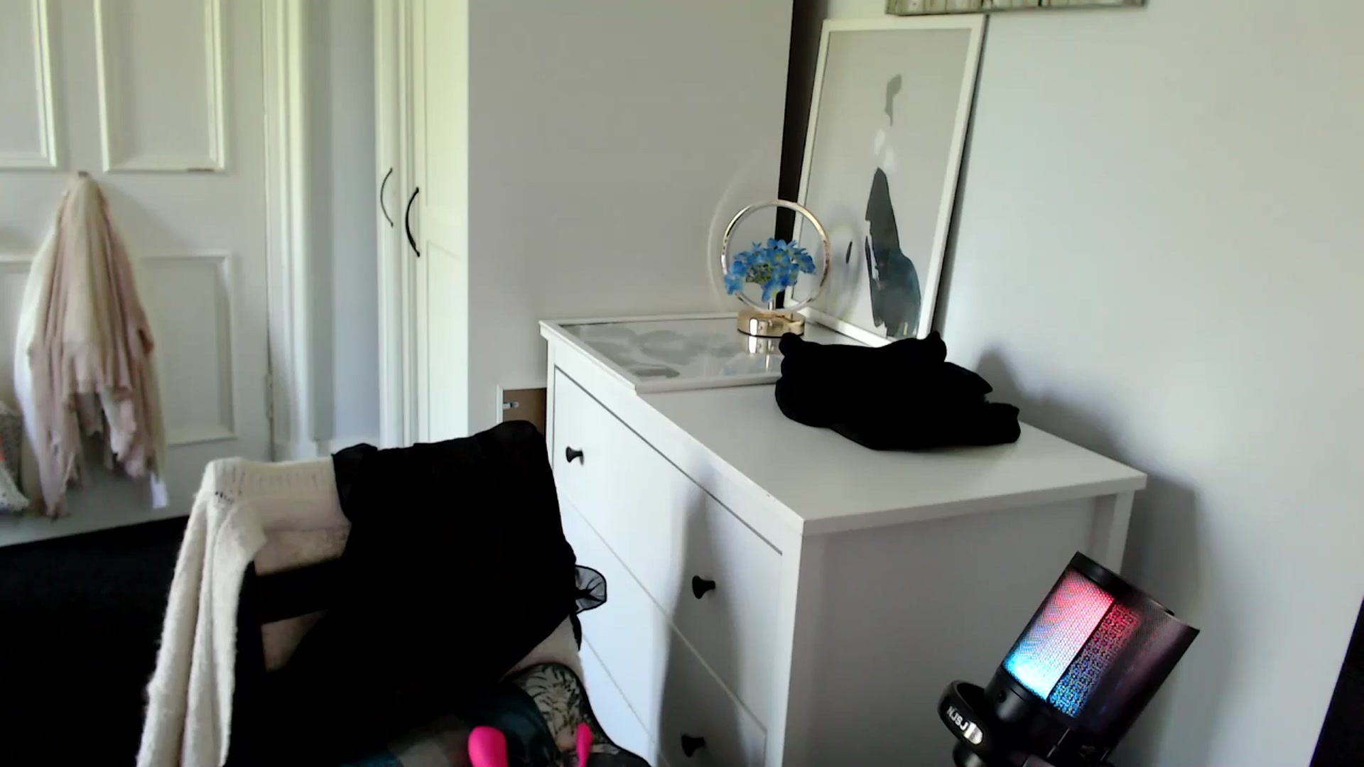 Gallery image thumbnail from British_Cutie's myfreecams stream on, 06/19/2025, 13:38 image 18 of 20