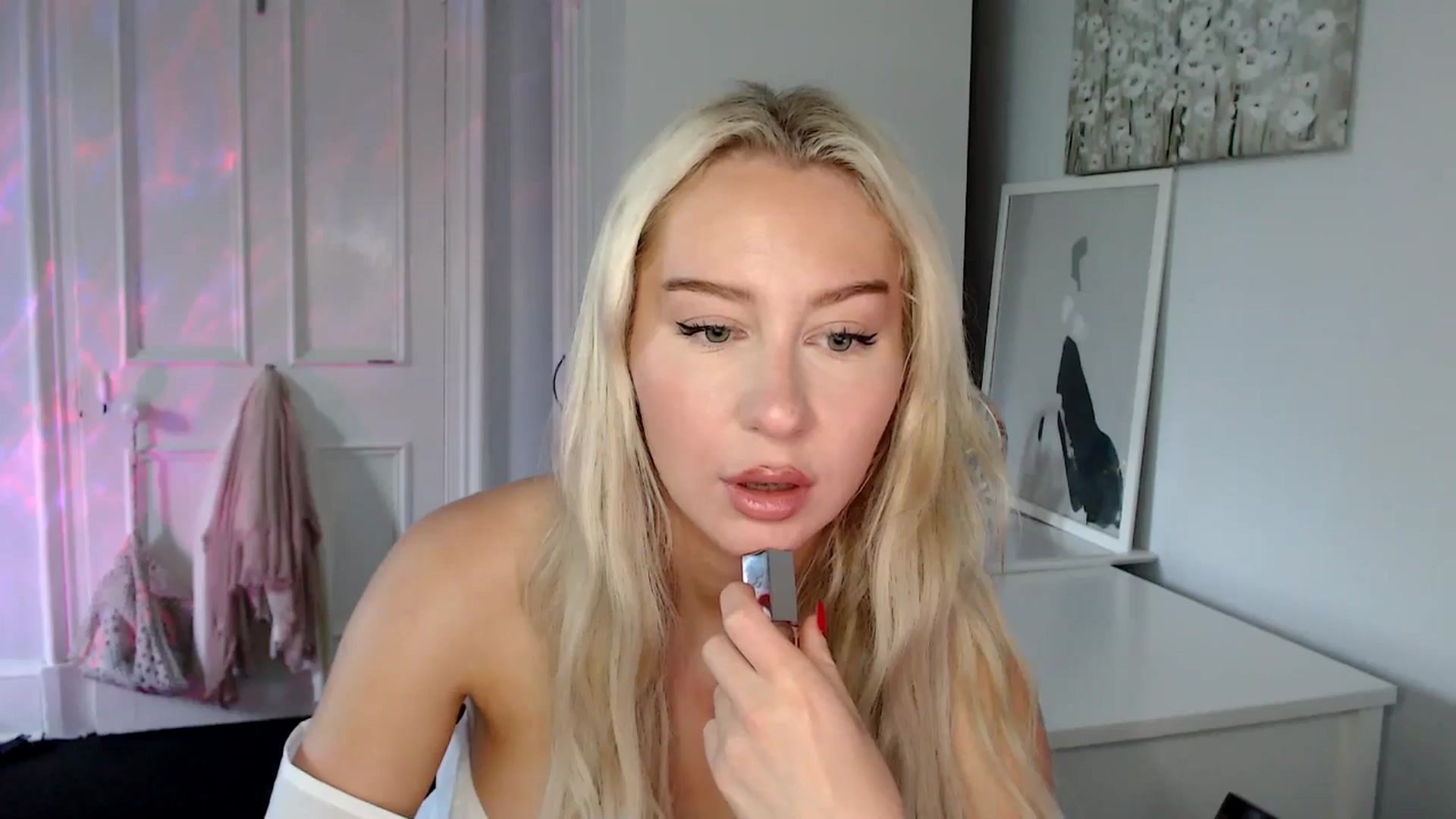 Gallery image thumbnail from British_Cutie's myfreecams stream on, 06/20/2025, 18:11 image 9 of 20