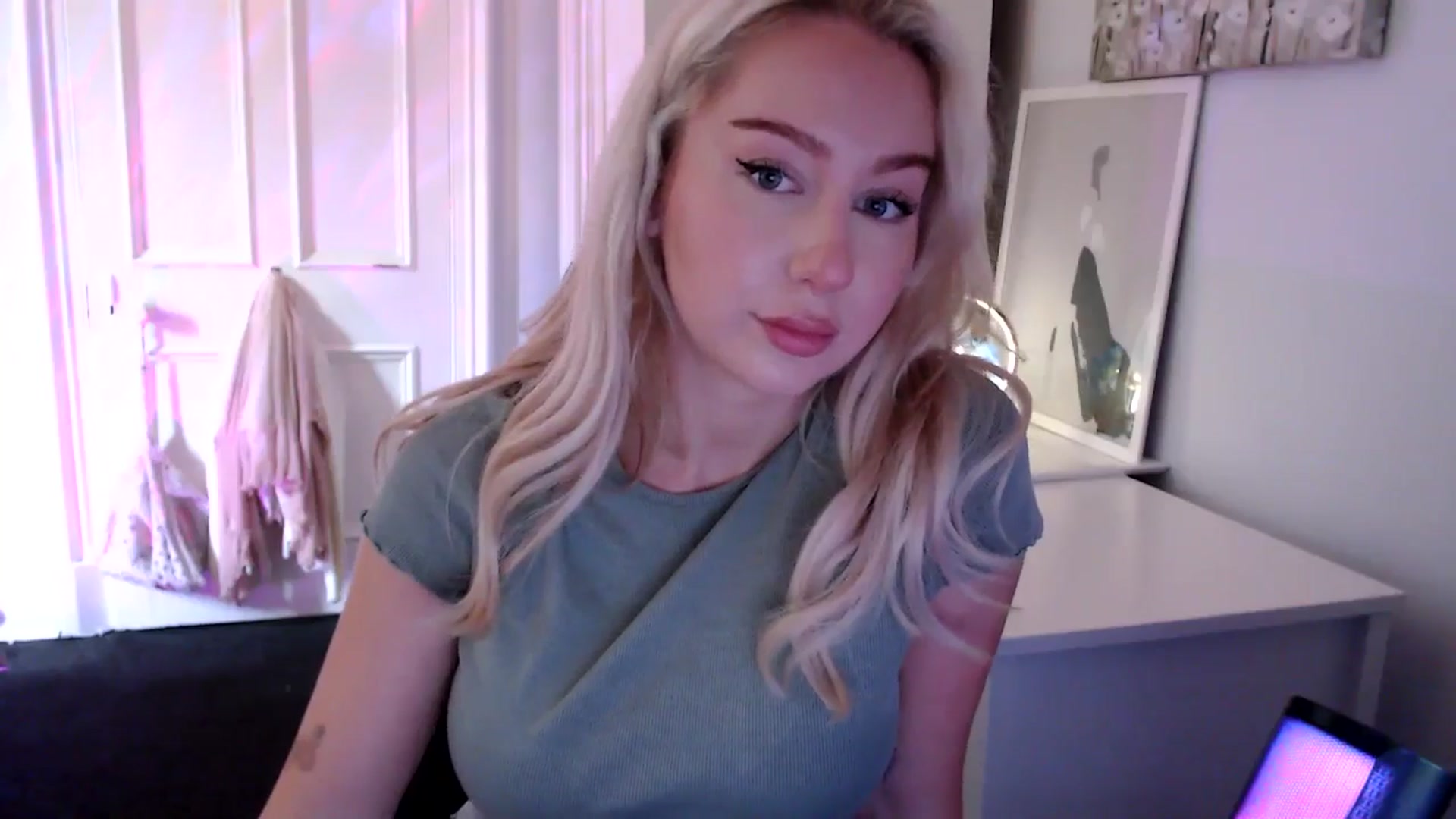Gallery image thumbnail from British_Cutie's myfreecams stream on, 06/21/2025, 13:54 image 5 of 20