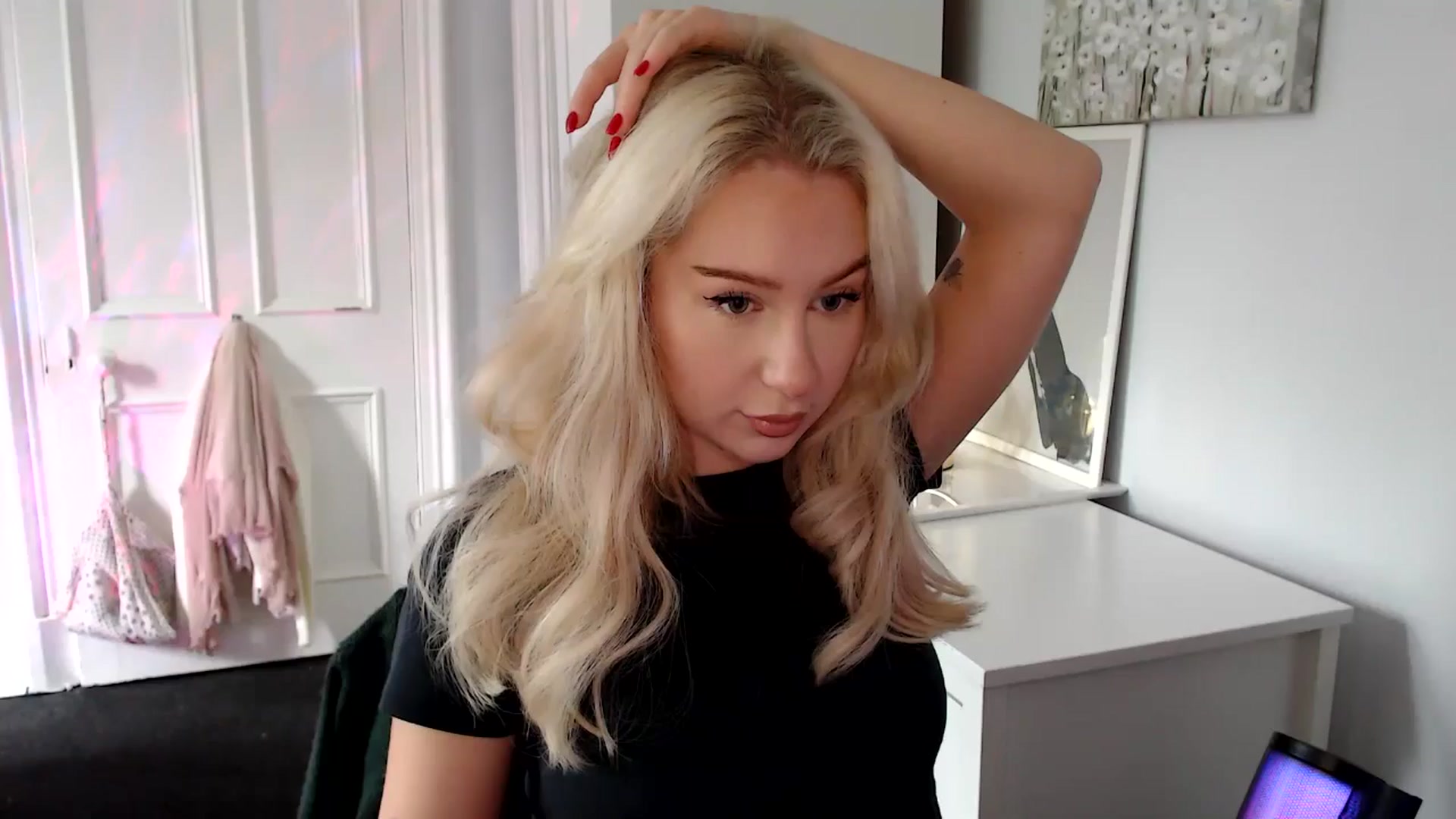 Gallery image thumbnail from British_Cutie's myfreecams stream on, 06/21/2025, 13:54 image 1 of 20