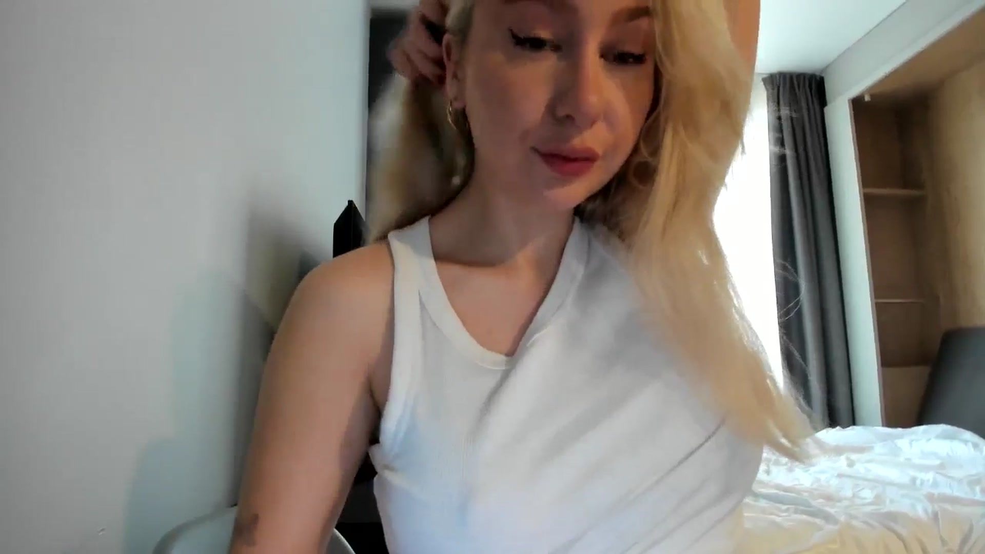 Gallery image thumbnail from British_Cutie's myfreecams stream on, 06/26/2025, 08:06 image 8 of 20