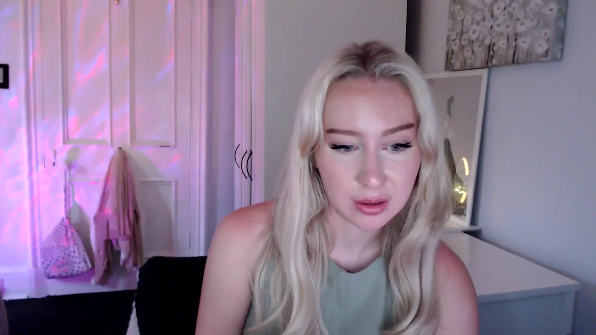 Gallery image thumbnail from British_Cutie's myfreecams stream on, 06/27/2025, 20:10 image 3 of 20