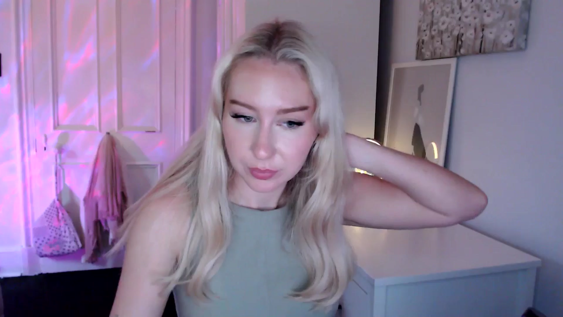 Gallery image thumbnail from British_Cutie's myfreecams stream on, 06/27/2025, 20:10 image 13 of 20