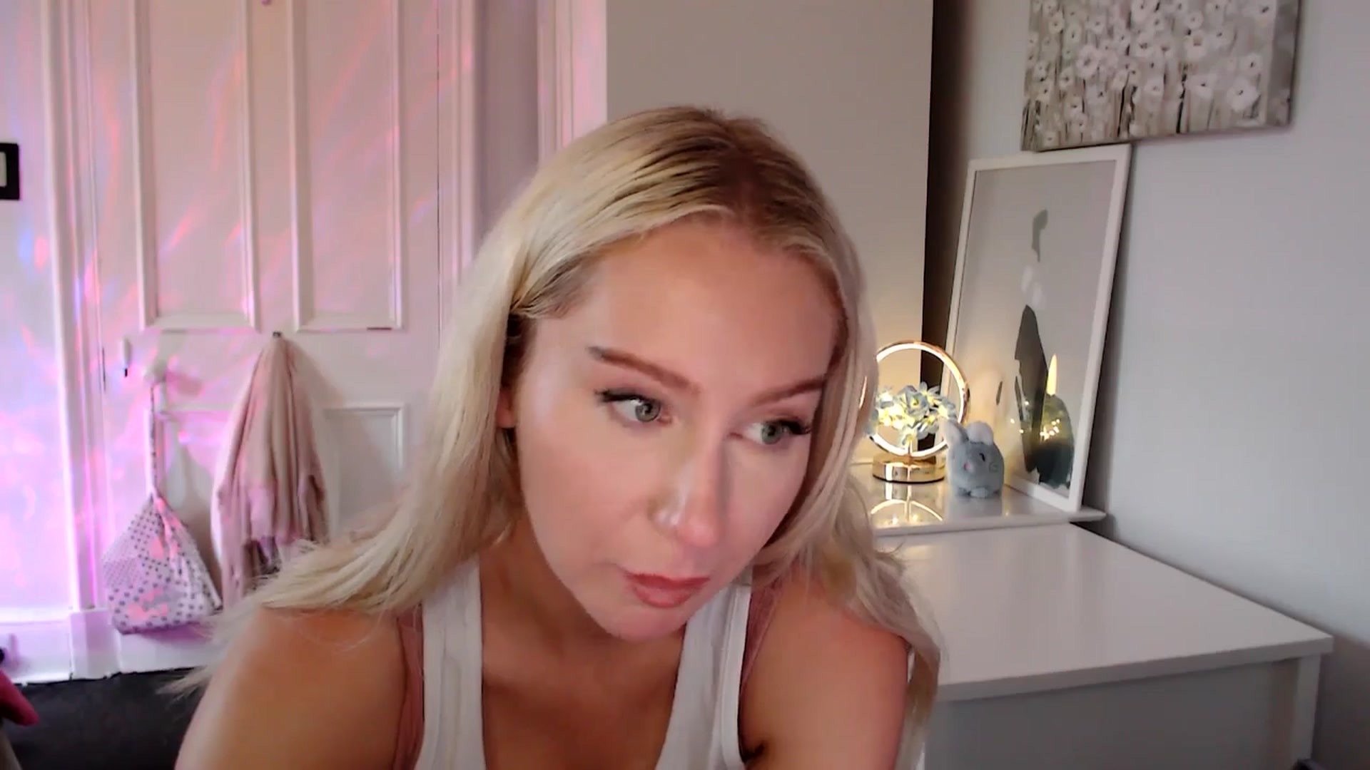 Gallery image thumbnail from British_Cutie's myfreecams stream on, 06/28/2025, 20:08 image 8 of 20