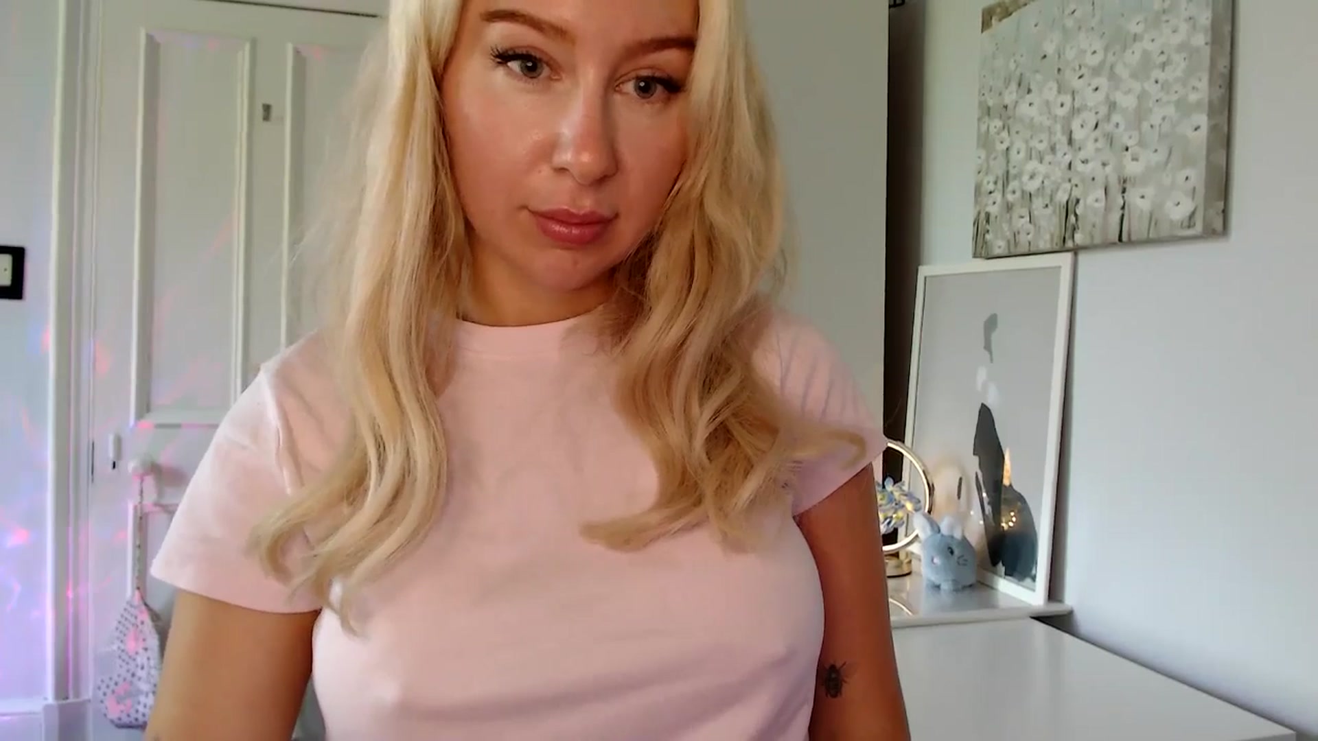 Gallery image thumbnail from British_Cutie's myfreecams stream on, 06/29/2025, 14:31 image 8 of 20