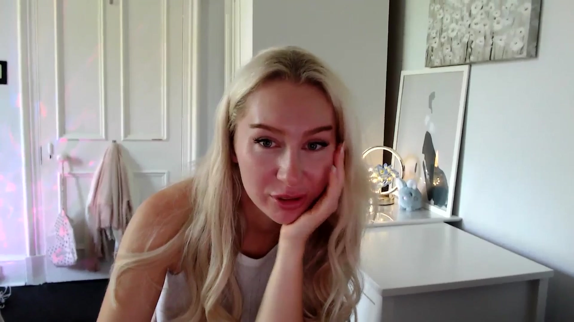 Gallery image thumbnail from British_Cutie's myfreecams stream on, 06/29/2025, 14:31 image 10 of 20