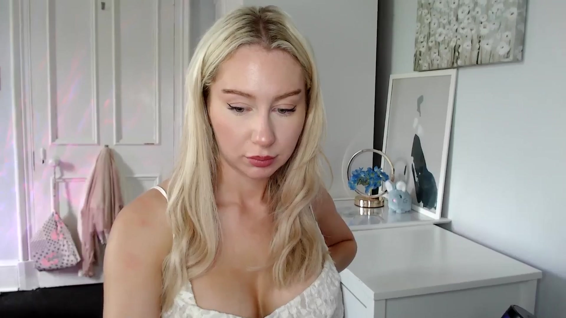 Gallery image thumbnail from British_Cutie's myfreecams stream on, 06/30/2025, 13:03 image 10 of 20