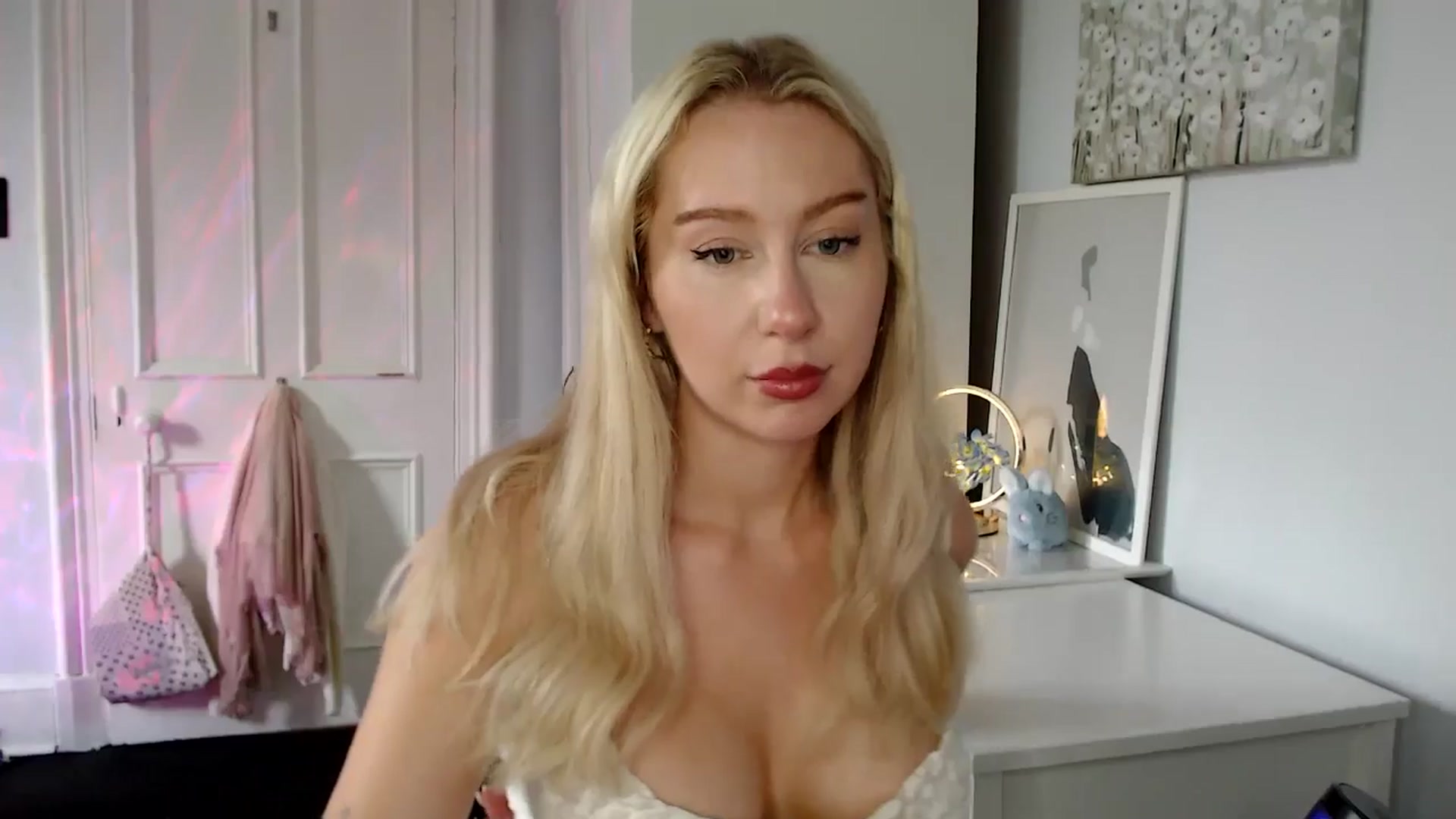 Gallery image thumbnail from British_Cutie's myfreecams stream on, 06/30/2025, 15:01 image 10 of 20