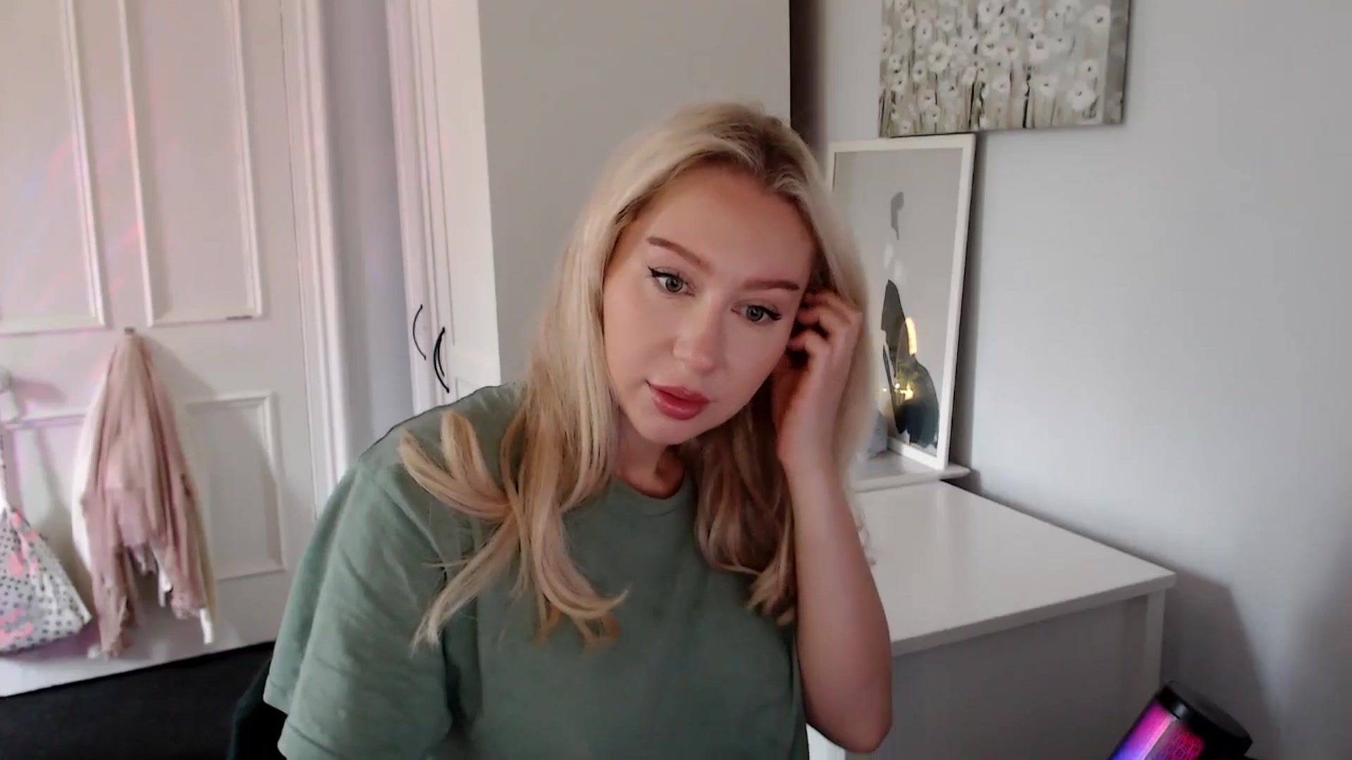Gallery image thumbnail from British_Cutie's myfreecams stream on, 07/01/2025, 09:29 image 6 of 20