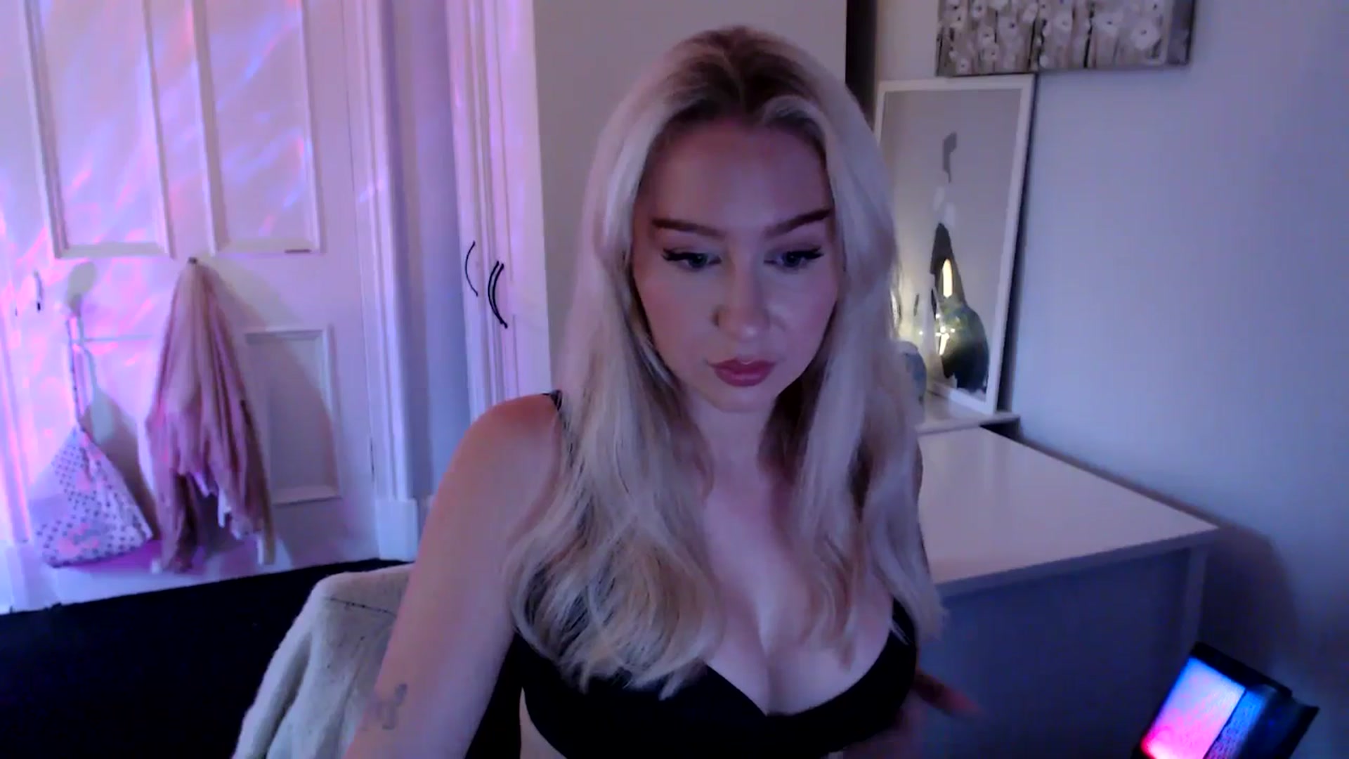 Gallery image thumbnail from British_Cutie's myfreecams stream on, 07/02/2025, 20:45 image 6 of 20