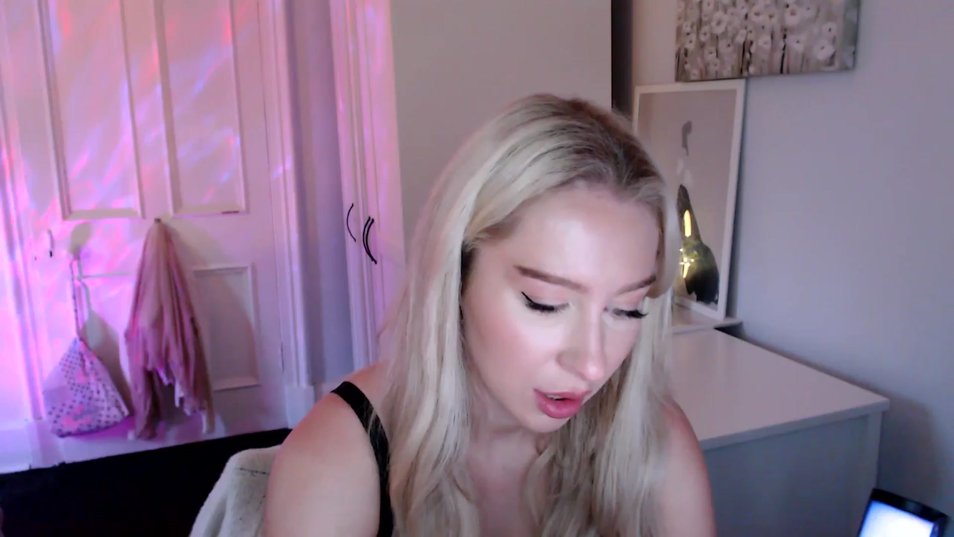 Gallery image thumbnail from British_Cutie's myfreecams stream on, 07/02/2025, 20:45 image 12 of 20