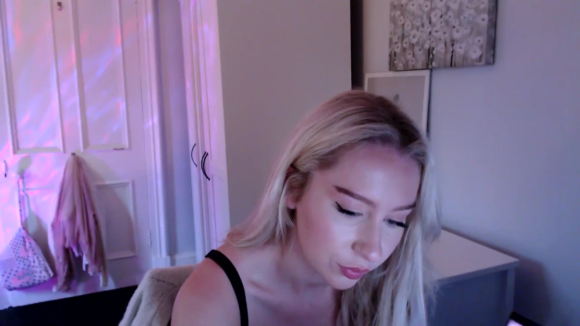 Gallery image thumbnail from British_Cutie's myfreecams stream on, 07/02/2025, 20:45 image 2 of 20