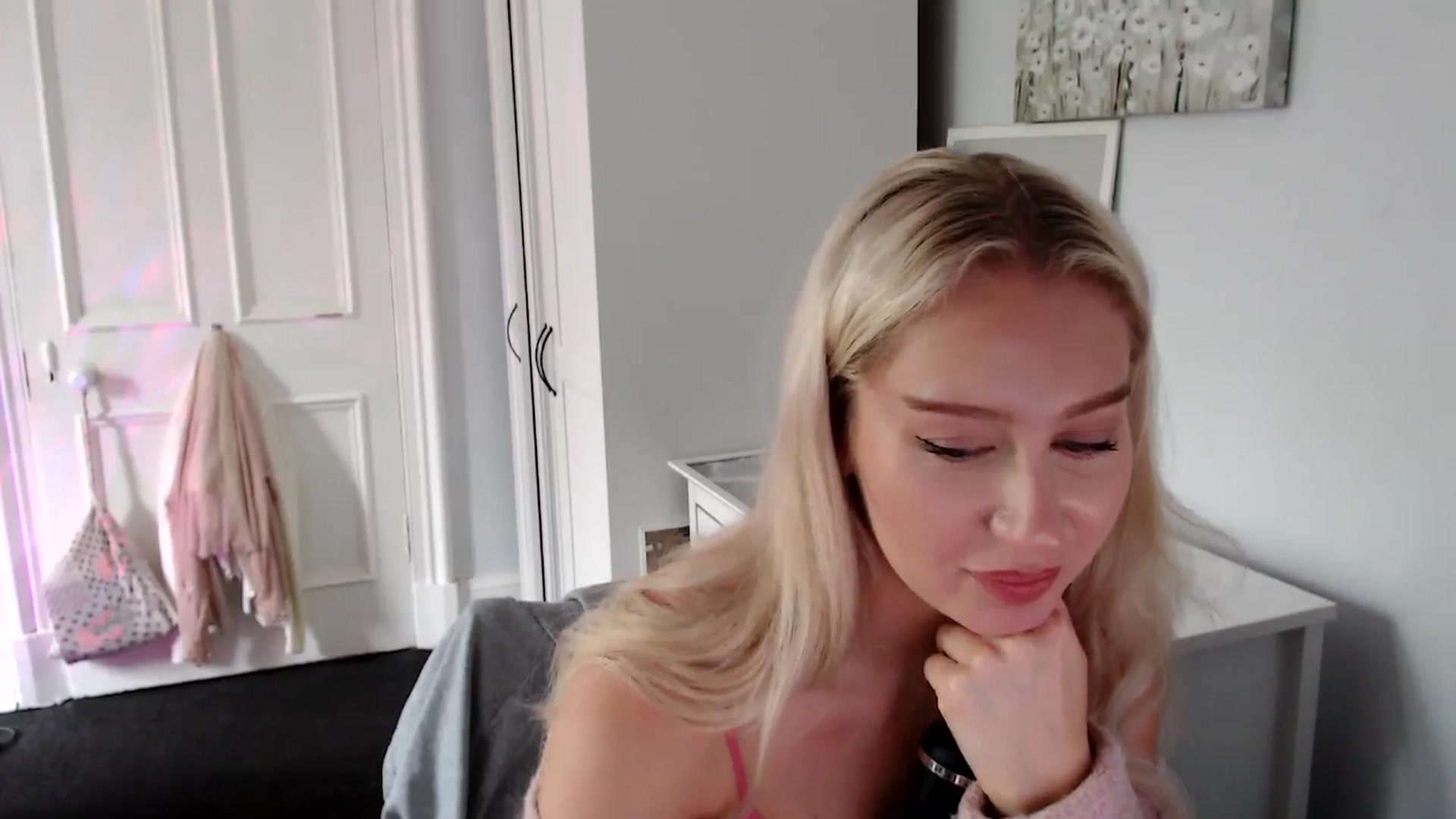 Gallery image thumbnail from British_Cutie's myfreecams stream on, 07/04/2025, 16:08 image 13 of 20