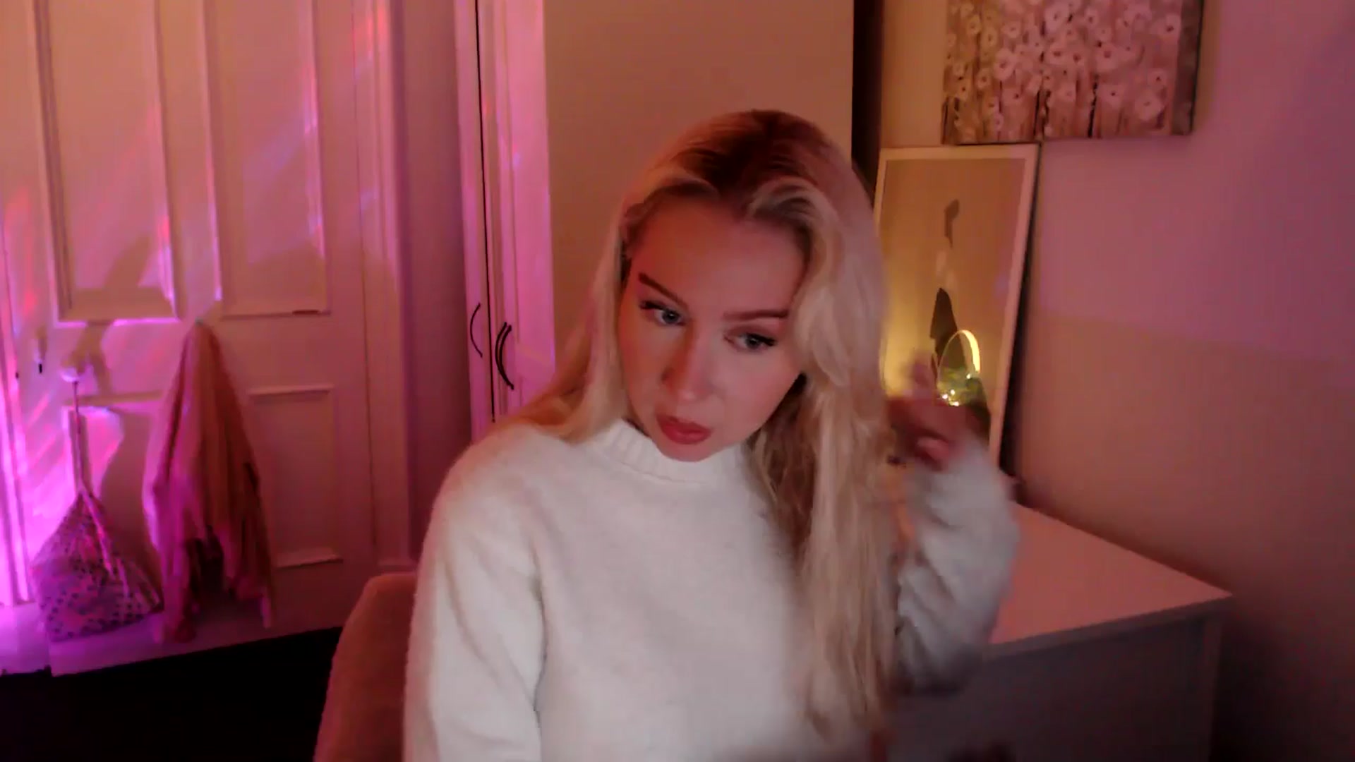 Gallery image thumbnail from British_Cutie's myfreecams stream on, 07/04/2025, 22:53 image 2 of 20