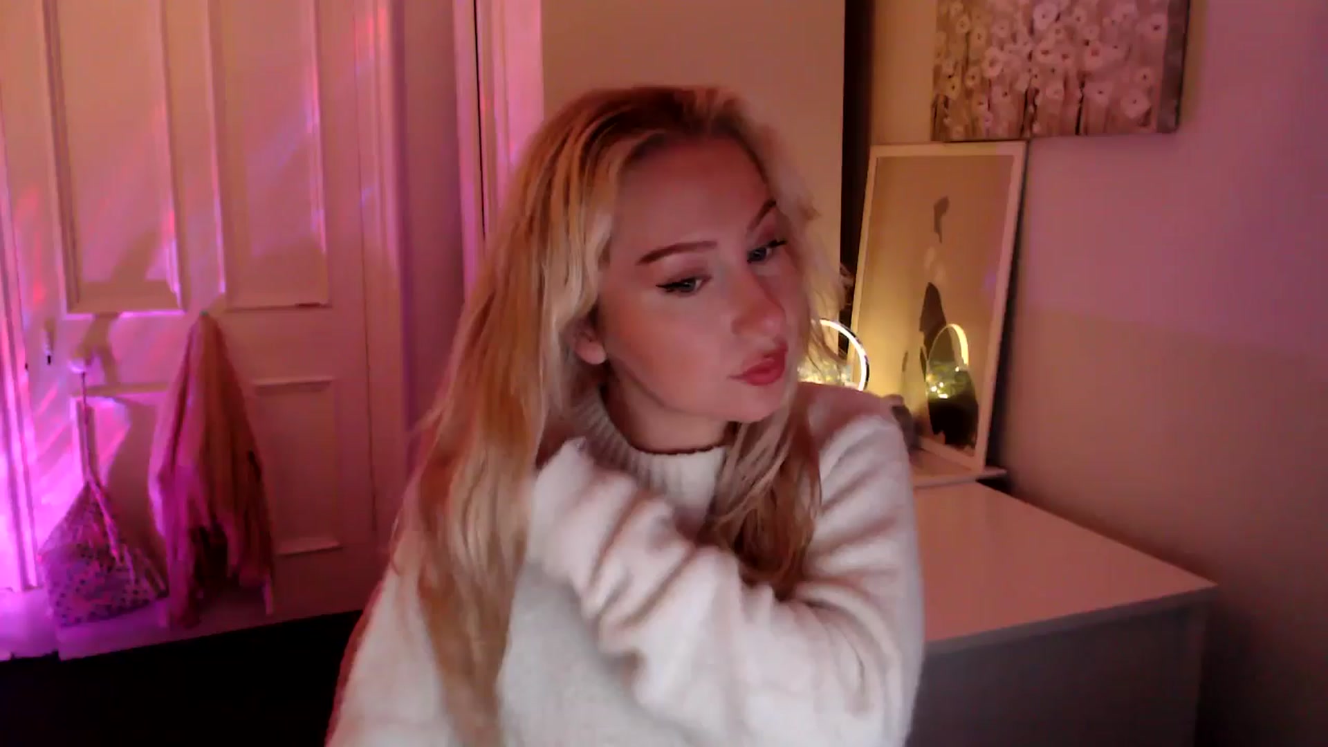 Gallery image thumbnail from British_Cutie's myfreecams stream on, 07/04/2025, 22:53 image 1 of 20