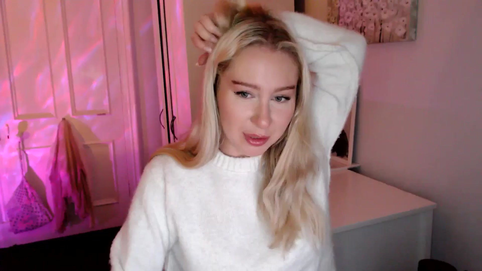 Gallery image thumbnail from British_Cutie's myfreecams stream on, 07/05/2025, 21:32 image 12 of 20