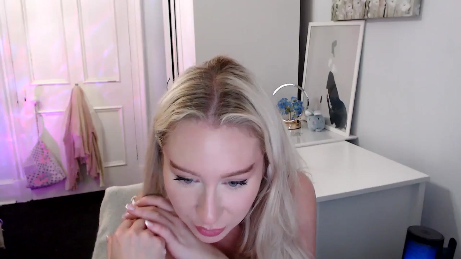 Gallery image thumbnail from British_Cutie's myfreecams stream on, 07/05/2025, 22:00 image 2 of 20