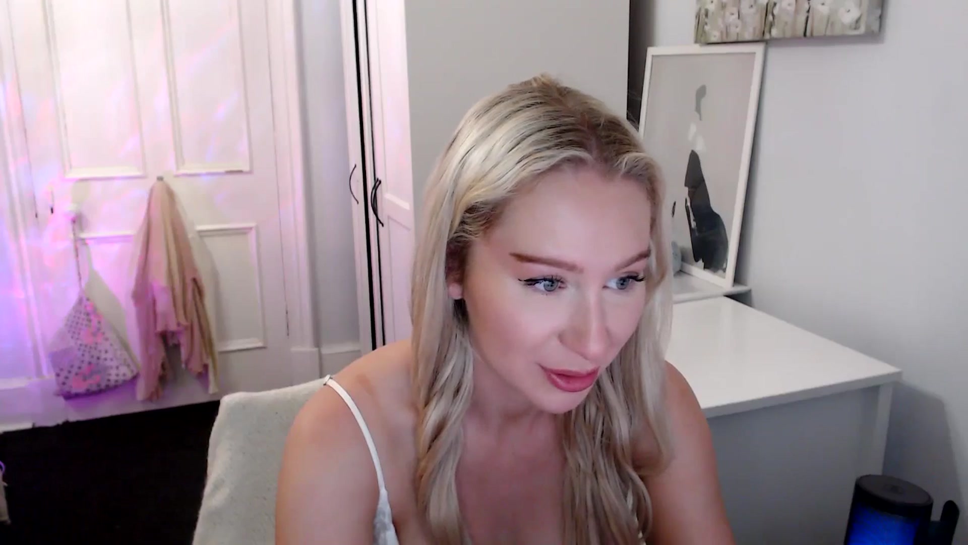 Gallery image thumbnail from British_Cutie's myfreecams stream on, 07/05/2025, 22:00 image 5 of 20