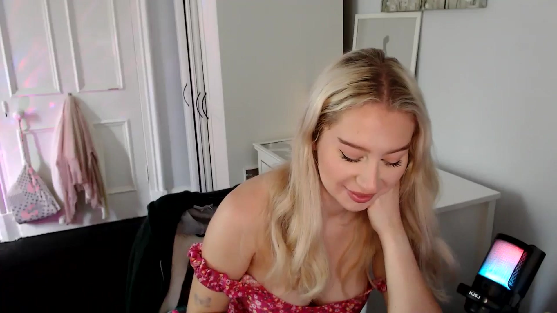 Gallery image thumbnail from British_Cutie's myfreecams stream on, 07/07/2025, 10:11 image 17 of 20