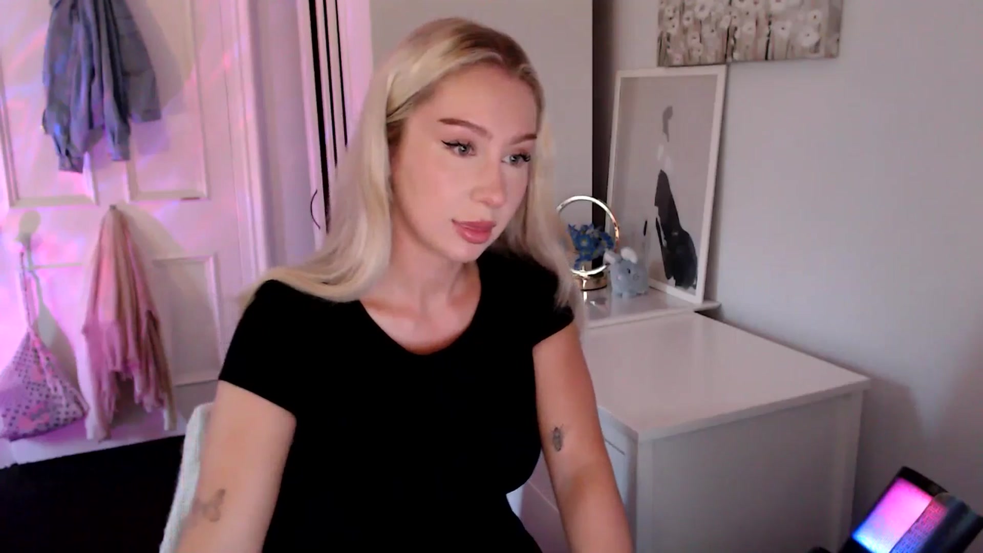 Gallery image thumbnail from British_Cutie's myfreecams stream on, 07/08/2025, 19:47 image 20 of 20