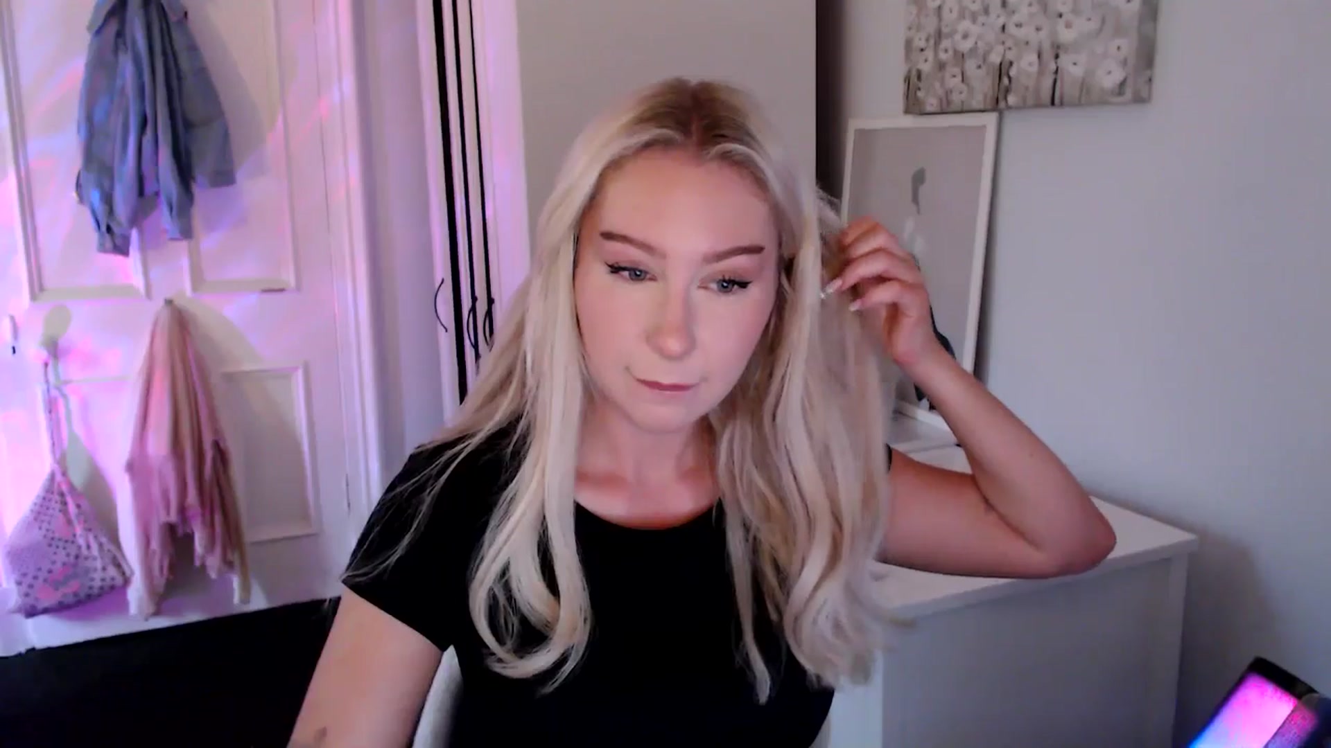 Gallery image thumbnail from British_Cutie's myfreecams stream on, 07/08/2025, 19:47 image 8 of 20