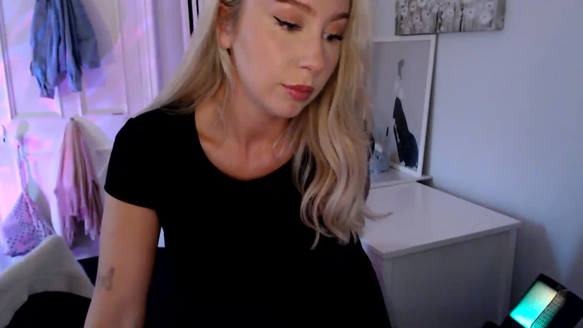 Gallery image thumbnail from British_Cutie's myfreecams stream on, 07/08/2025, 19:47 image 13 of 20