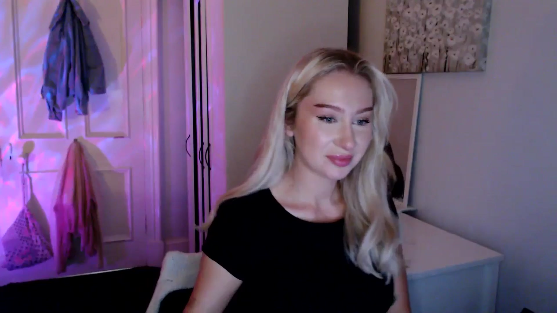 Gallery image thumbnail from British_Cutie's myfreecams stream on, 07/08/2025, 22:50 image 6 of 20