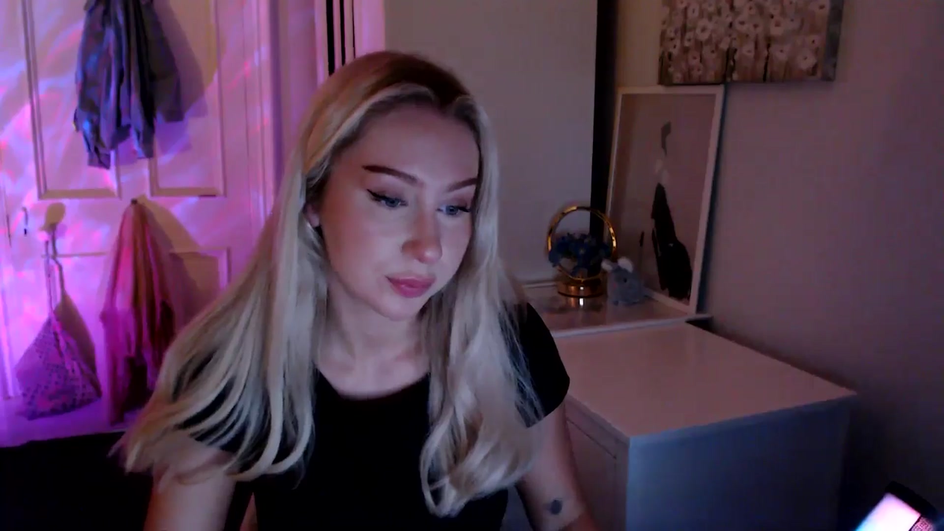Gallery image thumbnail from British_Cutie's myfreecams stream on, 07/08/2025, 22:50 image 10 of 20