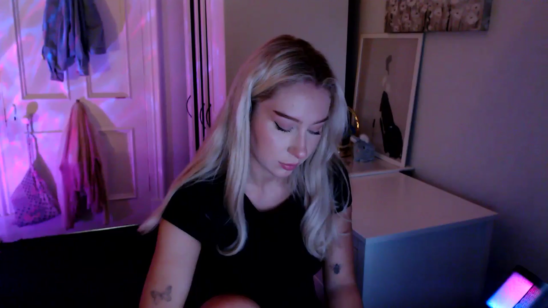 Gallery image thumbnail from British_Cutie's myfreecams stream on, 07/08/2025, 22:50 image 5 of 20