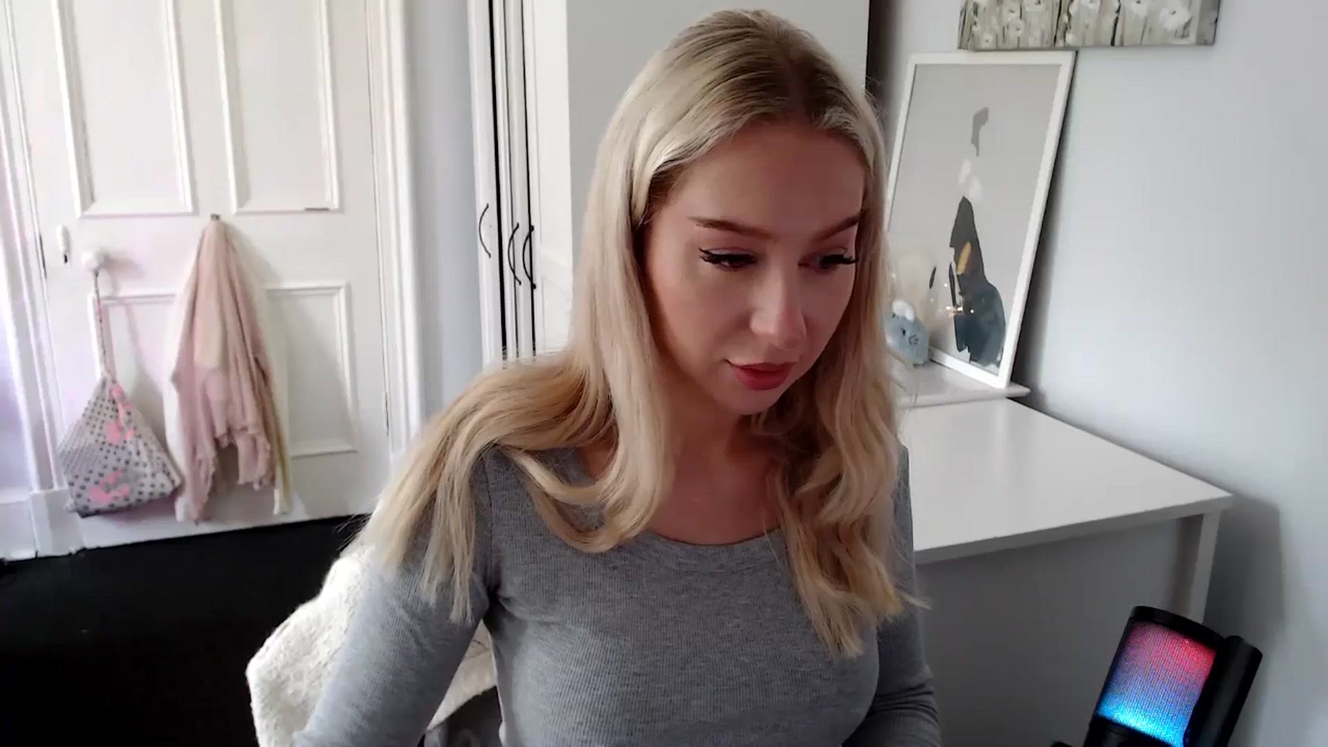 Gallery image thumbnail from British_Cutie's myfreecams stream on, 07/10/2025, 08:56 image 7 of 20