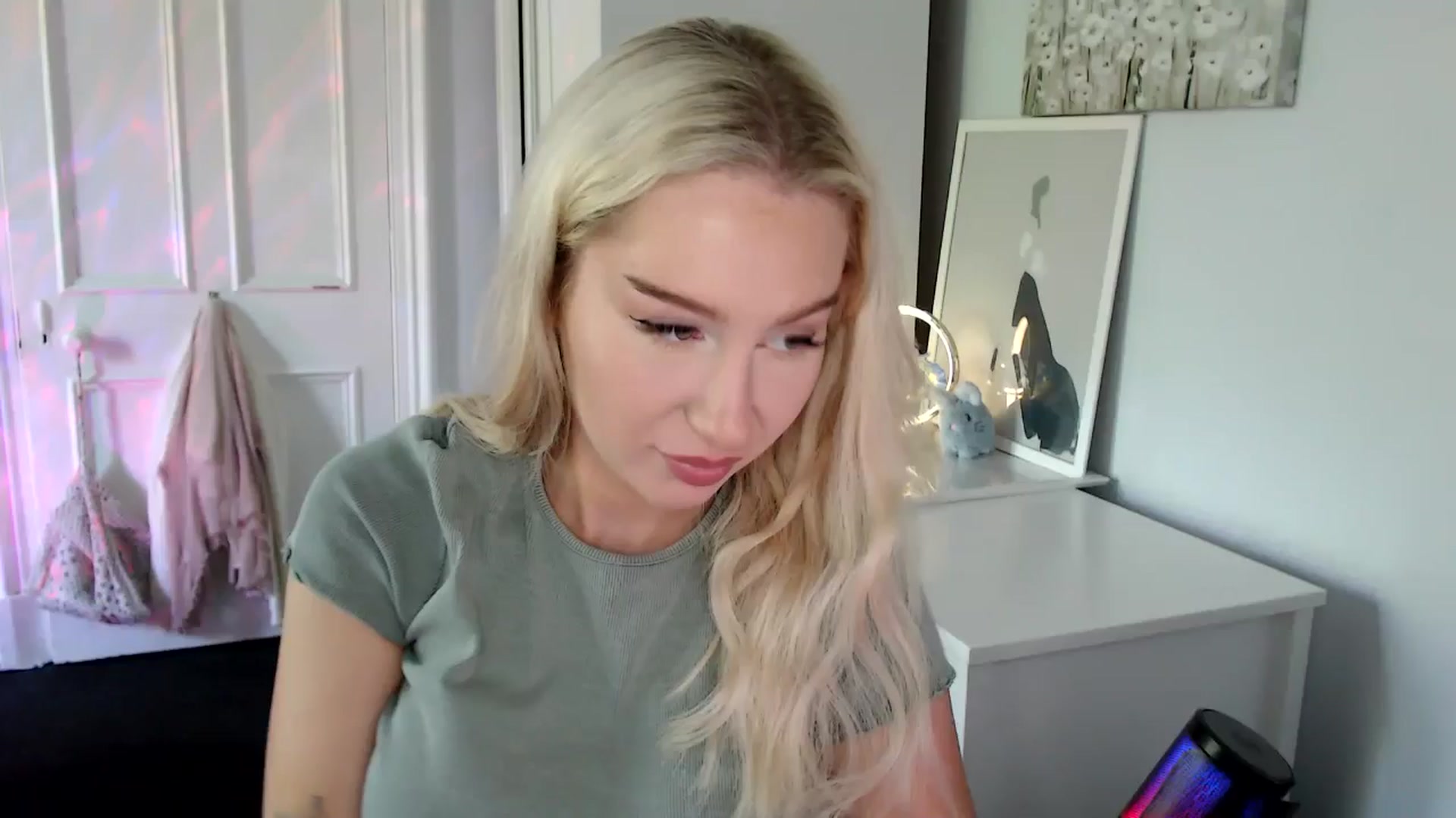 Gallery image thumbnail from British_Cutie's myfreecams stream on, 07/11/2025, 16:19 image 1 of 20