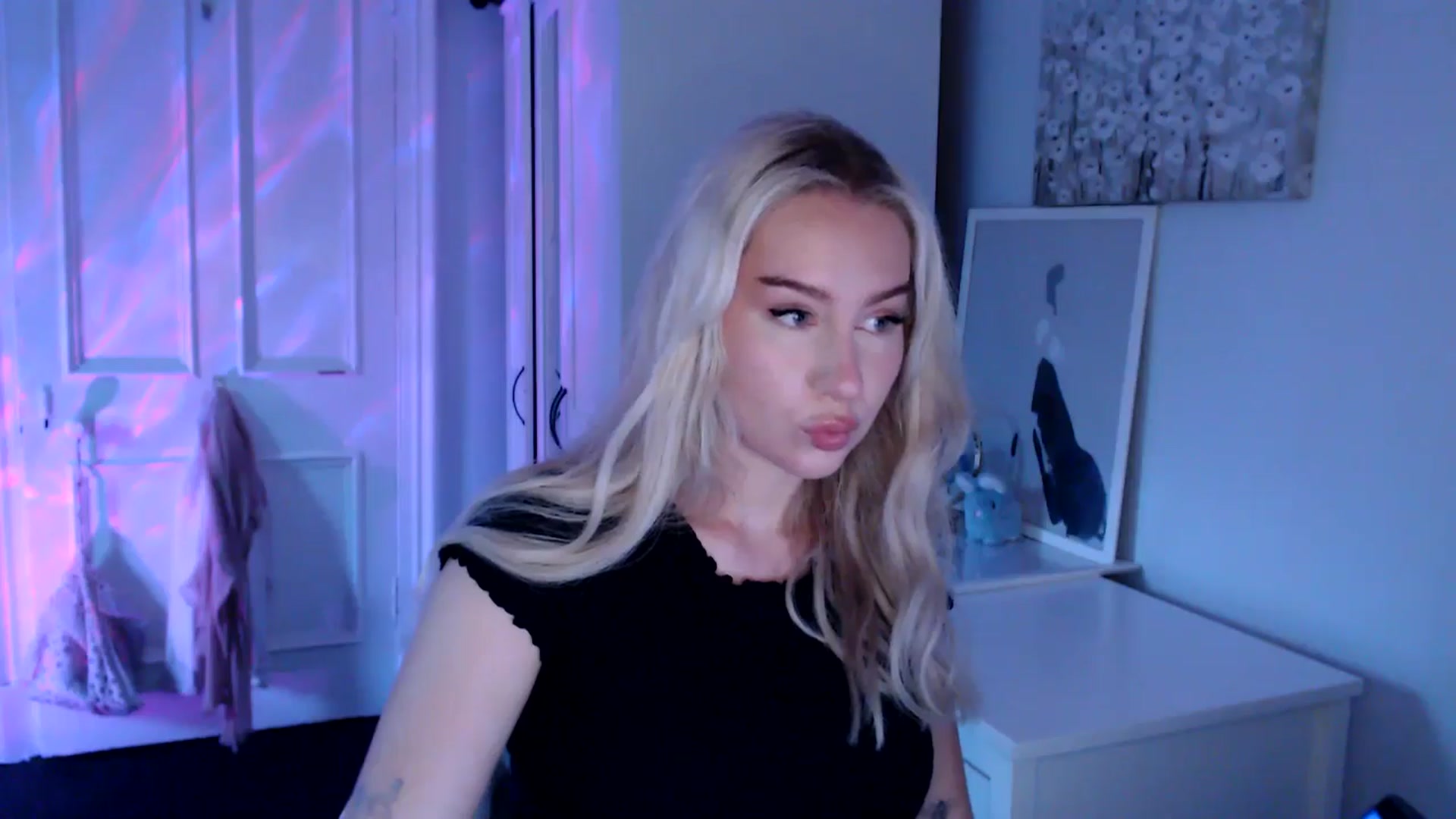 Gallery image thumbnail from British_Cutie's myfreecams stream on, 07/12/2025, 20:34 image 3 of 20