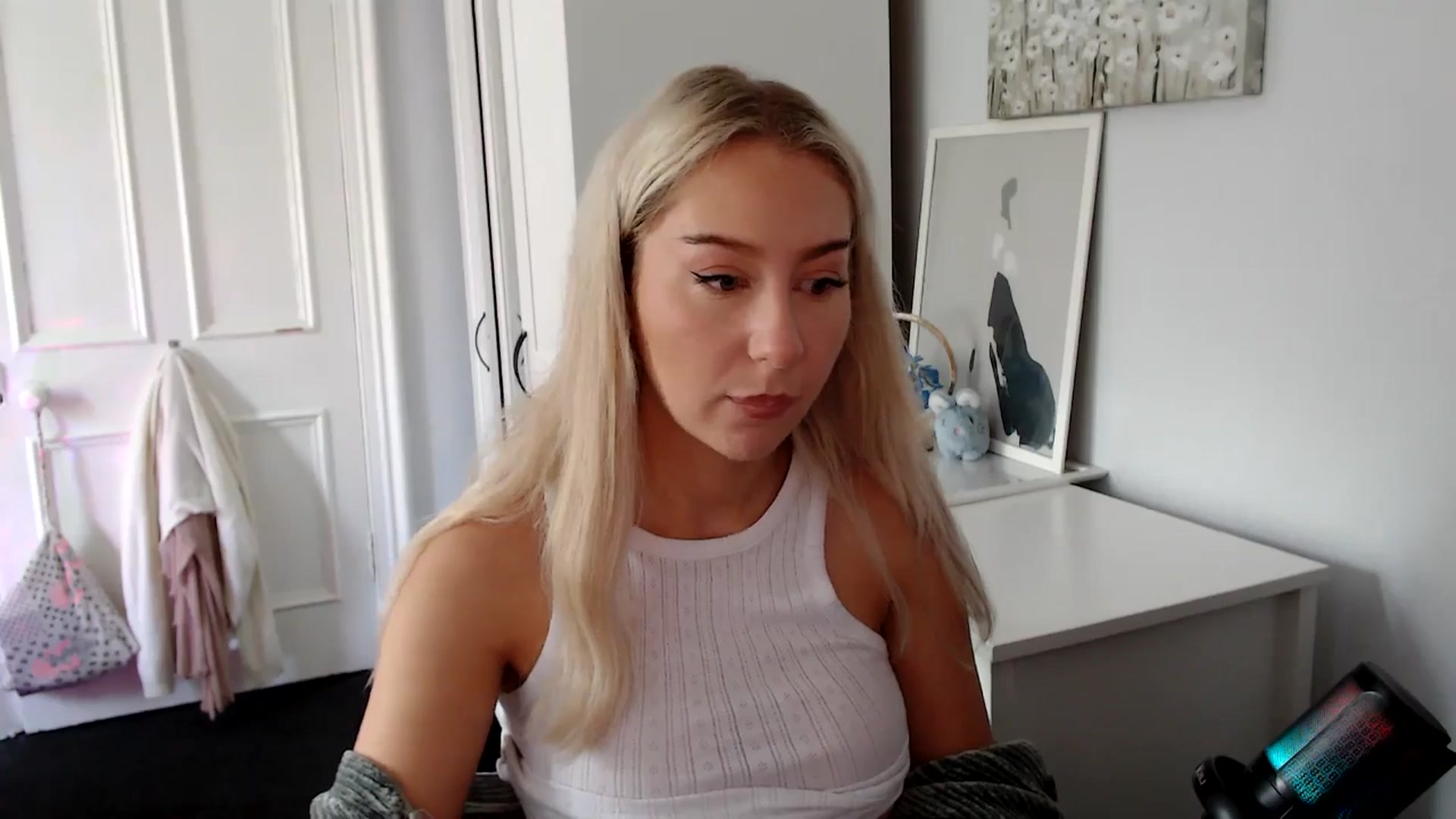 Gallery image thumbnail from British_Cutie's myfreecams stream on, 07/13/2025, 10:10 image 2 of 20