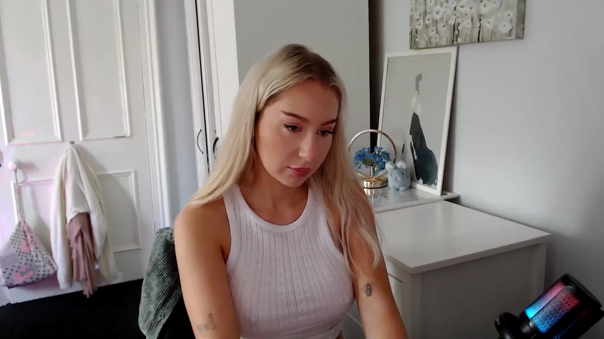 Gallery image thumbnail from British_Cutie's myfreecams stream on, 07/13/2025, 10:10 image 5 of 20