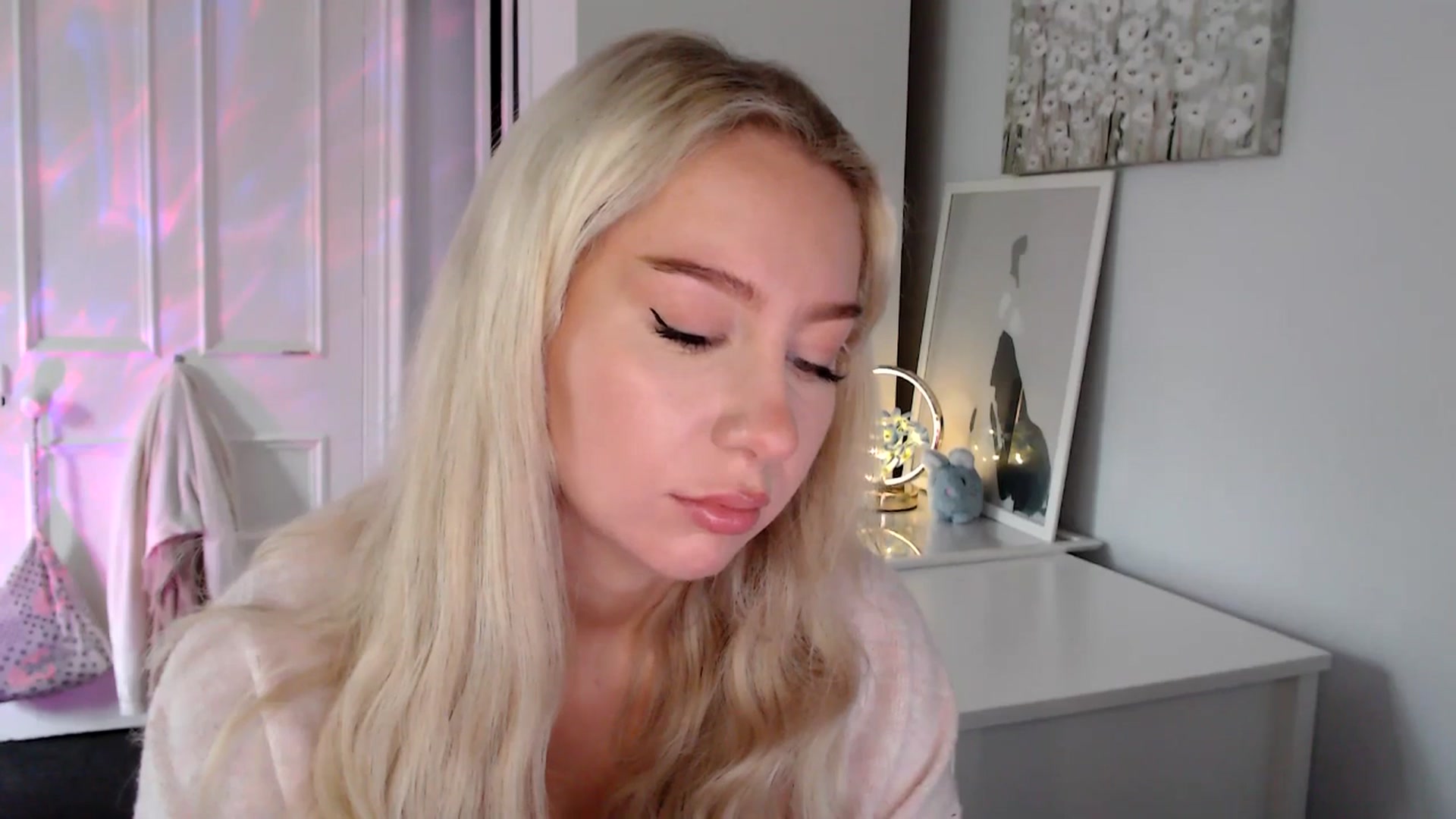 Gallery image thumbnail from British_Cutie's myfreecams stream on, 07/14/2025, 11:37 image 14 of 20