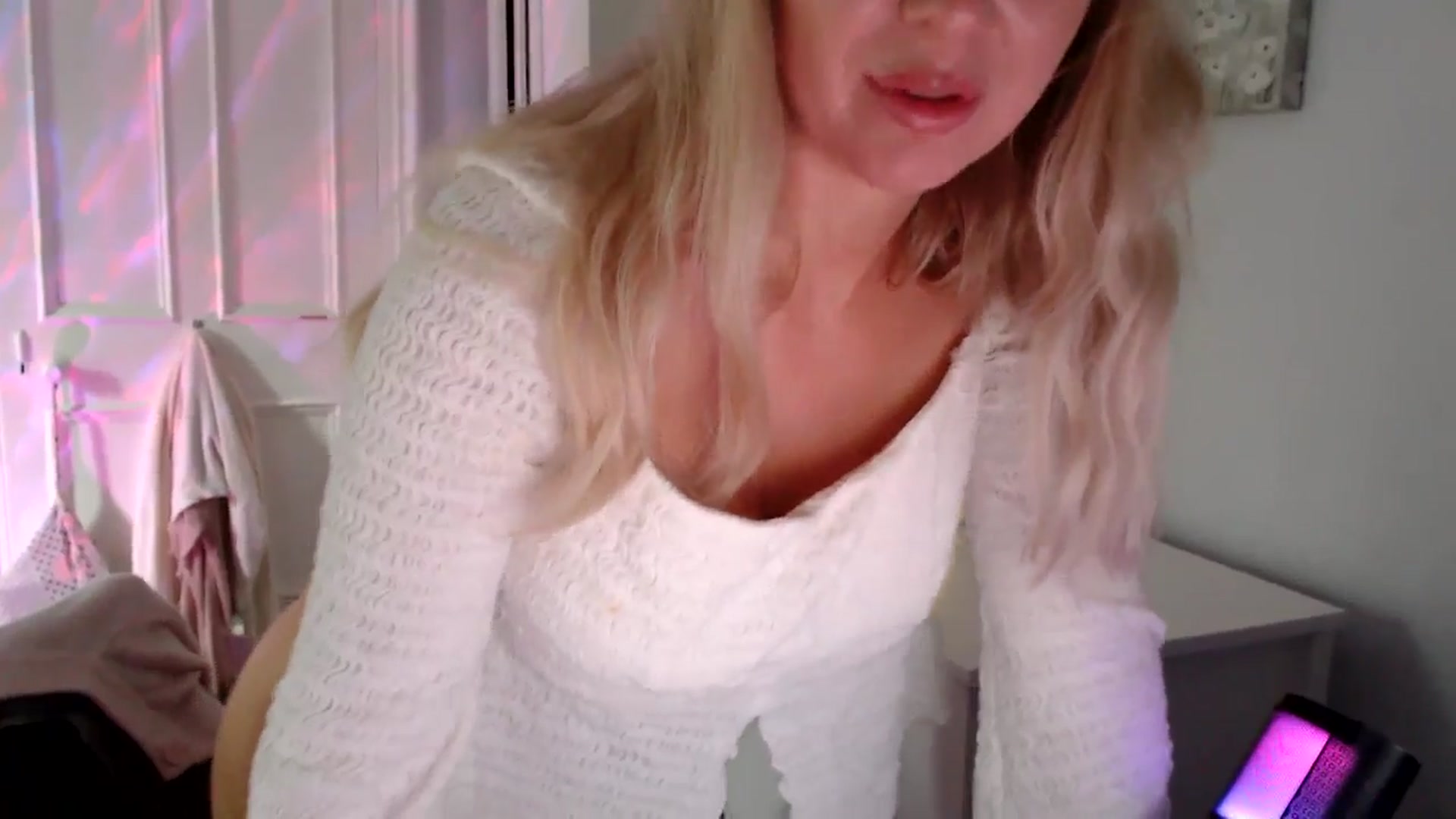 Gallery image thumbnail from British_Cutie's myfreecams stream on, 07/14/2025, 15:31 image 14 of 20